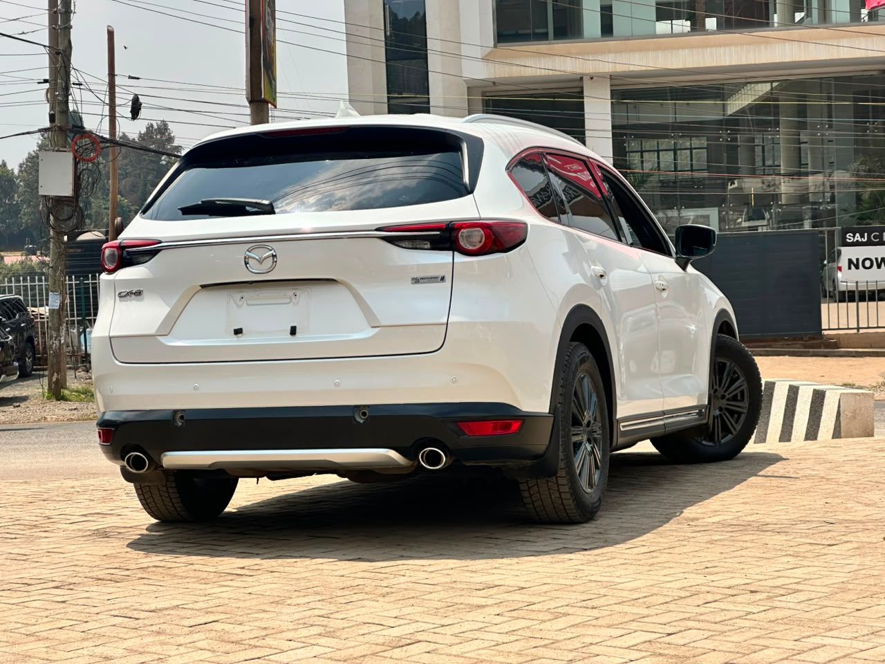 2018 Mazda CX8 thumbnail 5