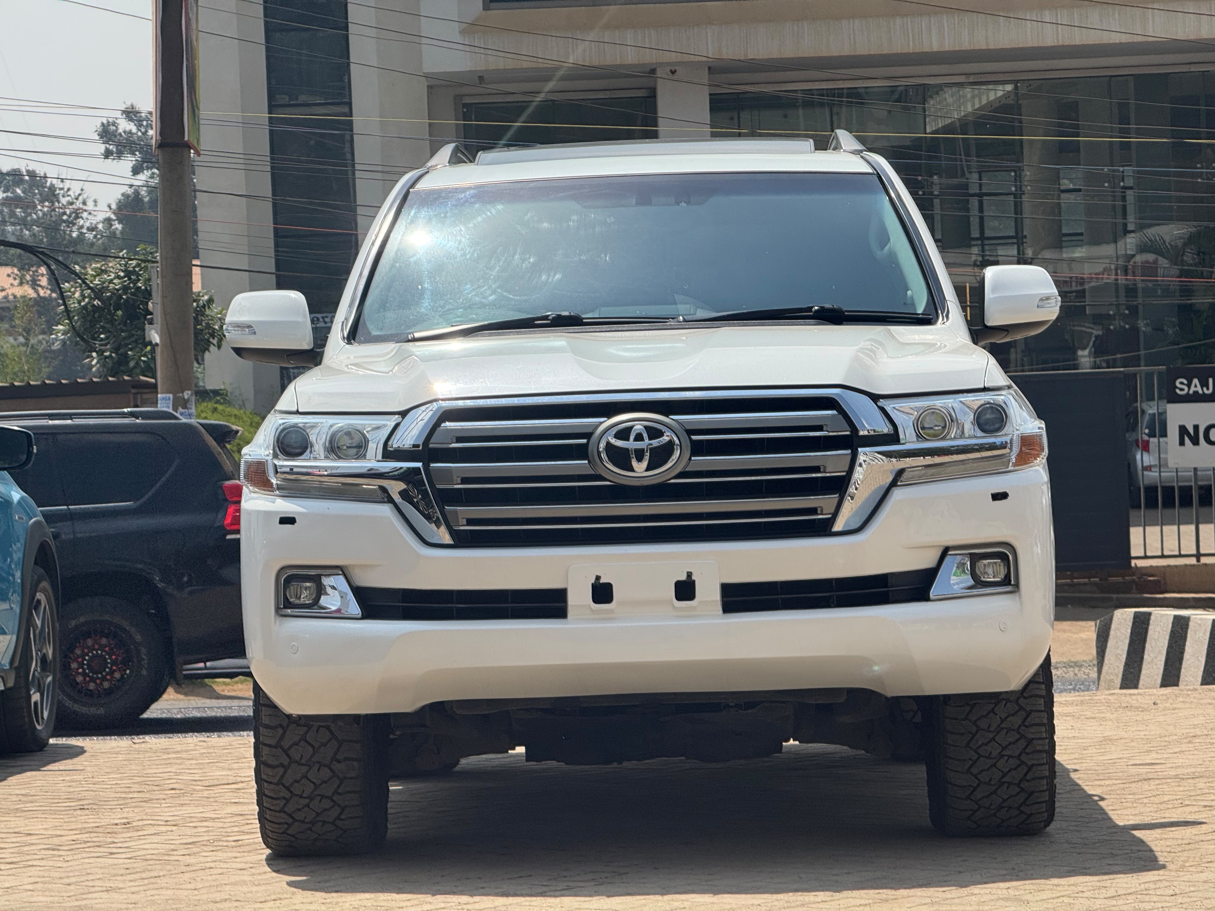 2018 Toyota landcruiser V8  - view 3