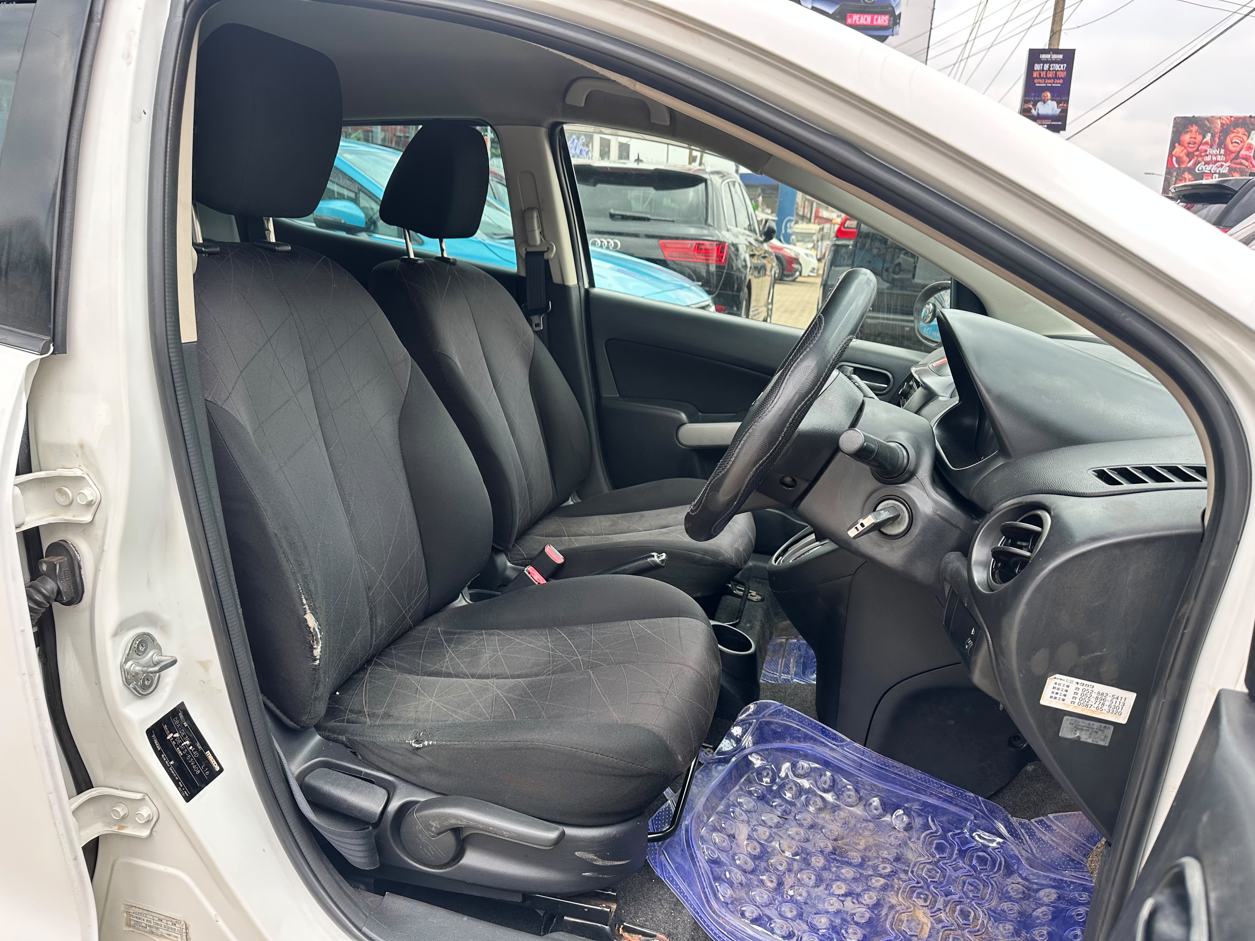2012 Mazda Demio thumbnail 7