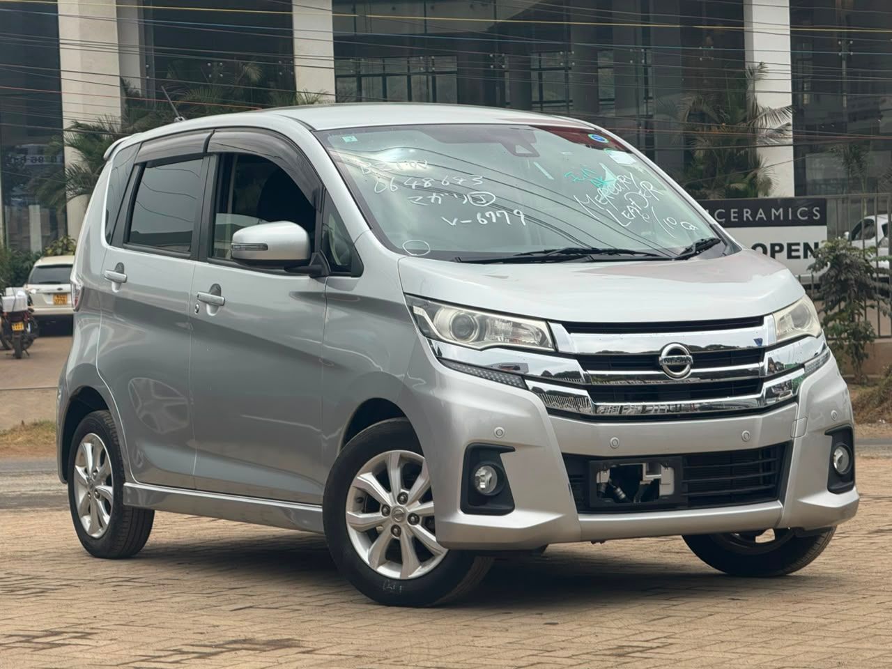 2019 Nissan Dayz Highway Star thumbnail 2