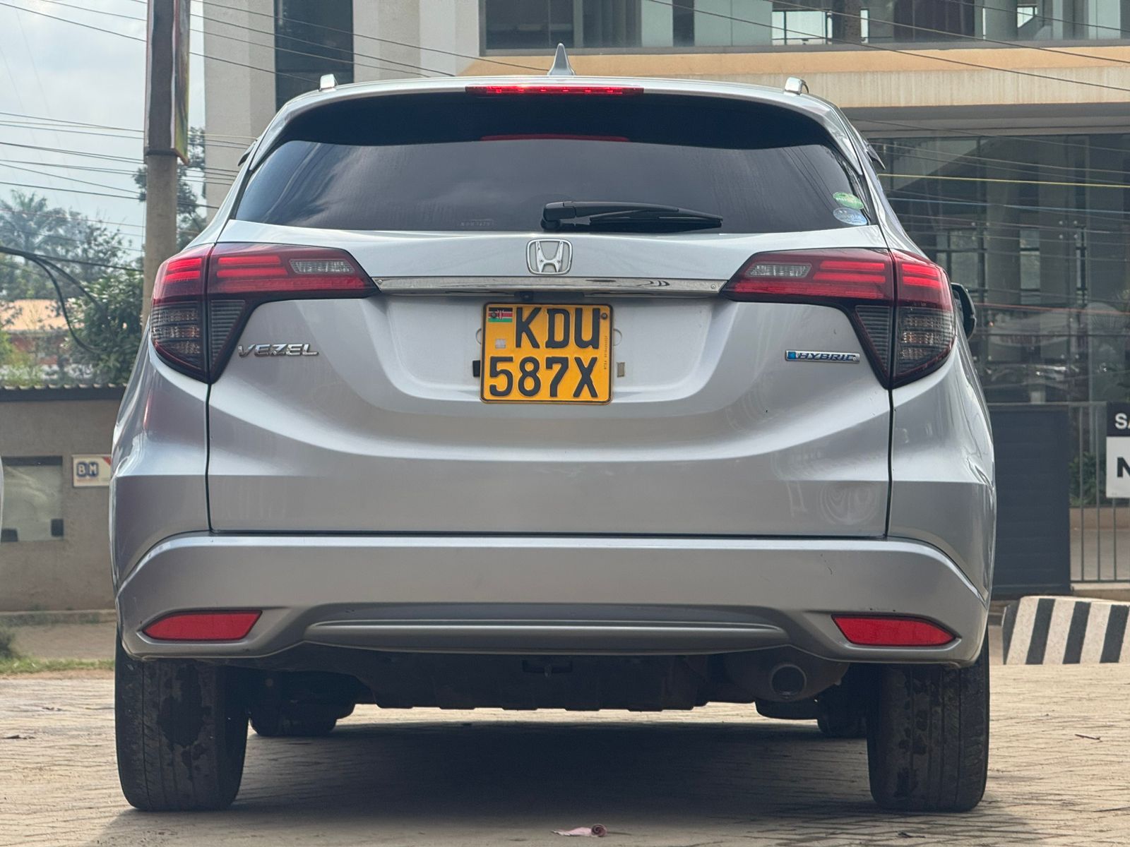 2018 Honda Vezel Hybrid thumbnail 6