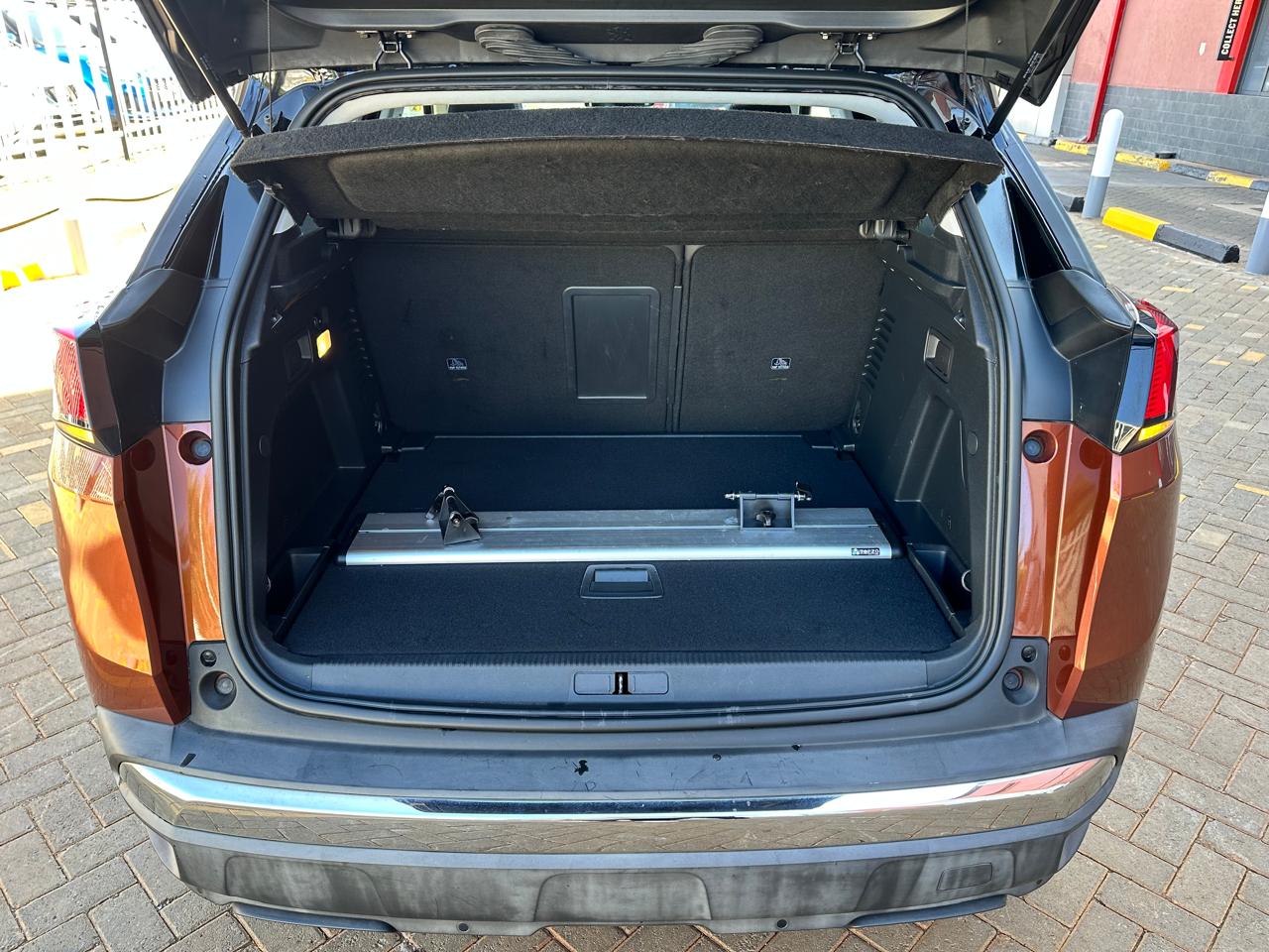 2018 Peugeot 3008  thumbnail 4