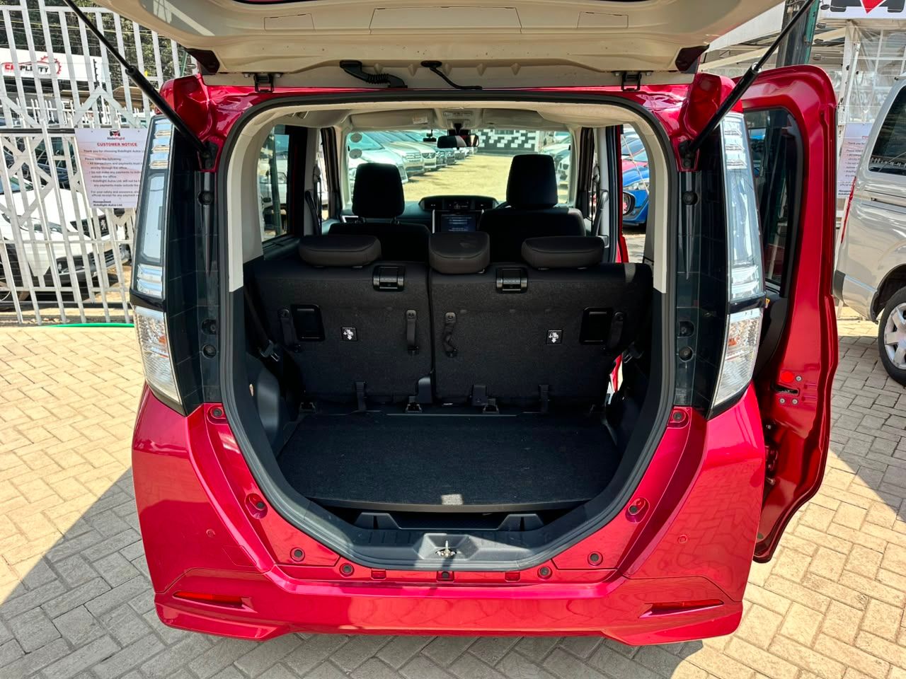 2019 Daihatsu Thor thumbnail 10