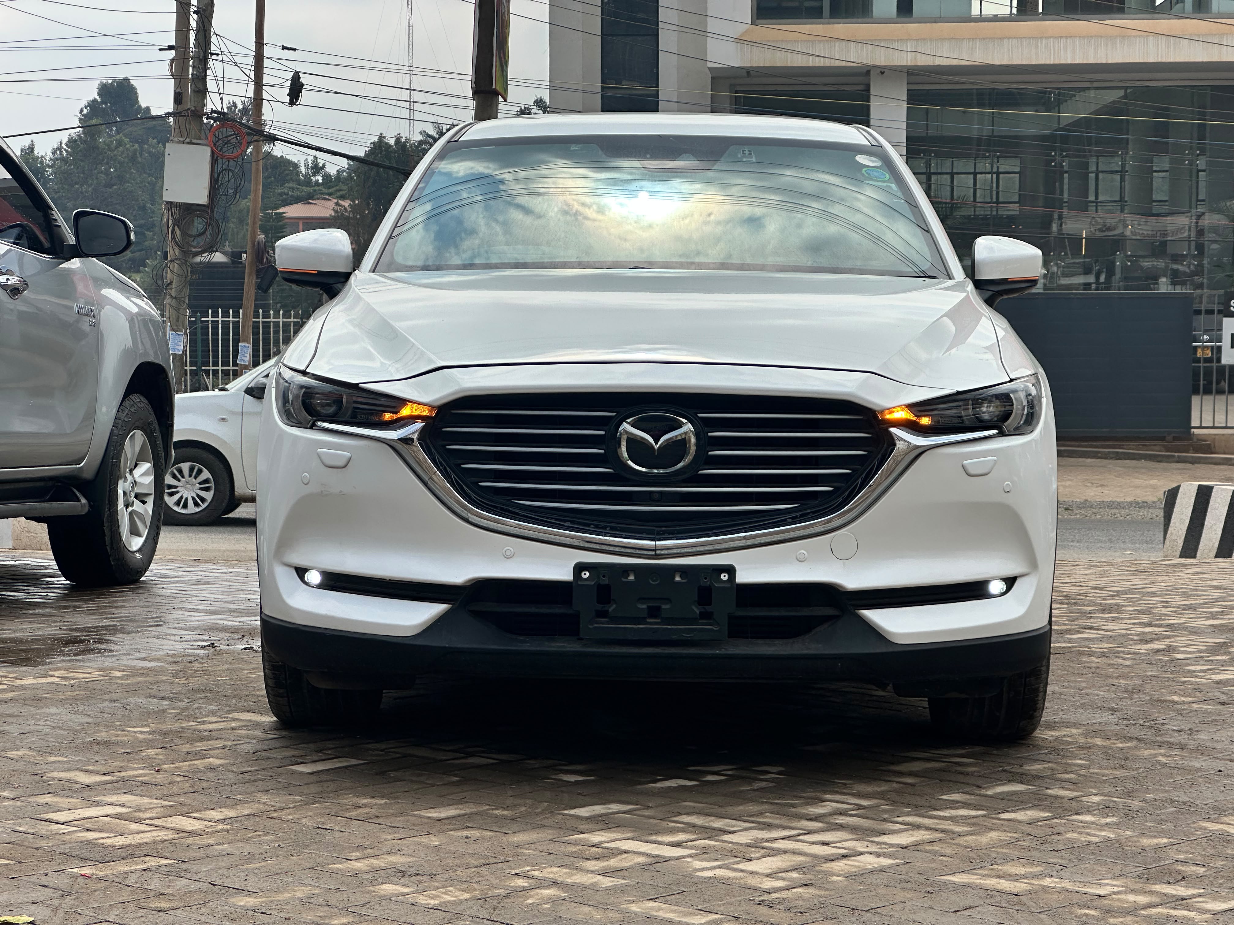2019 Mazda CX8 AWD - view 3