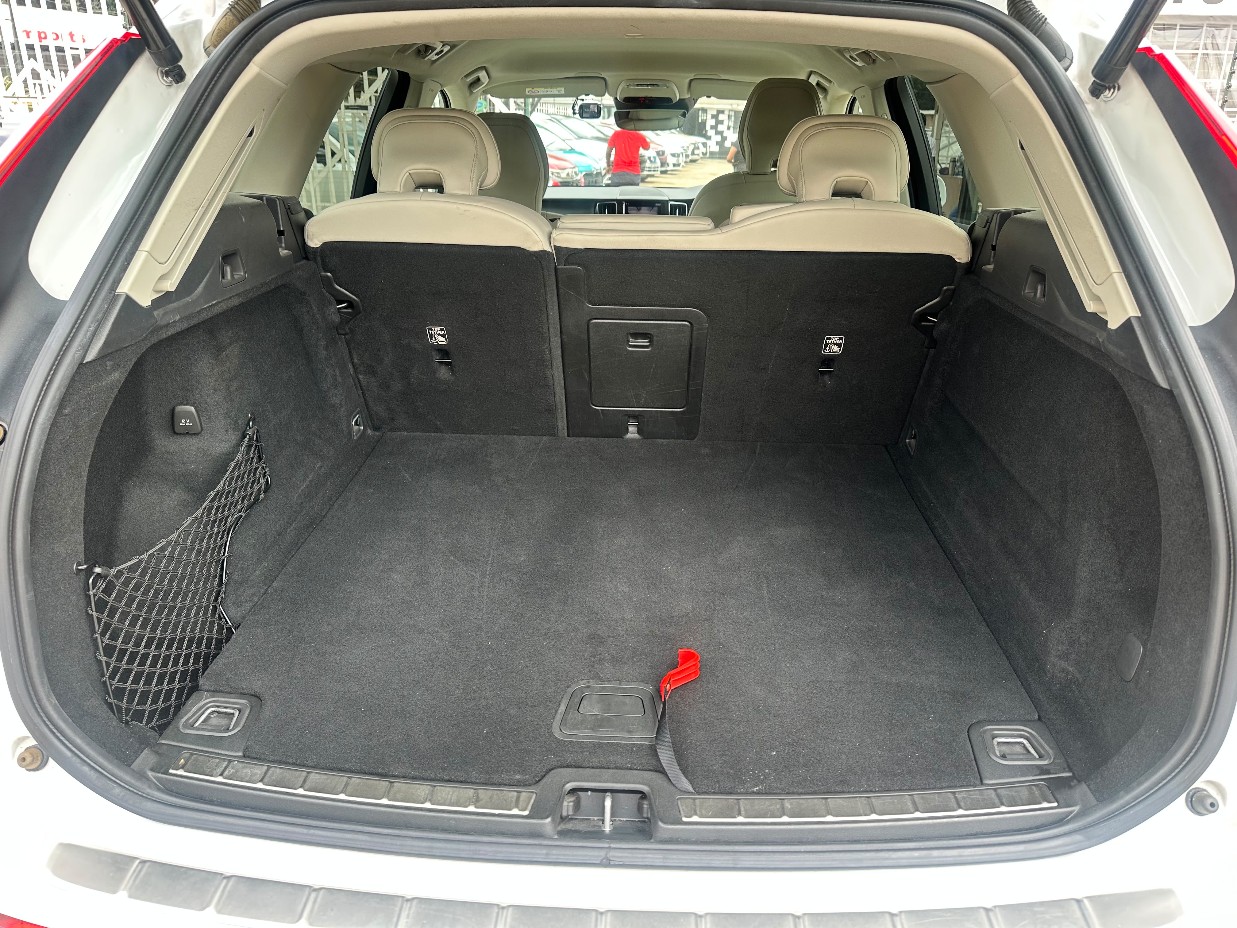 2020 Volvo XC60 D4 inscription thumbnail 9