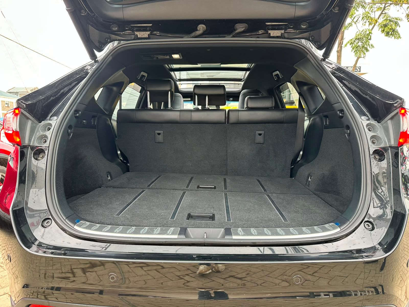 2019 Toyota Harrier Premium thumbnail 13