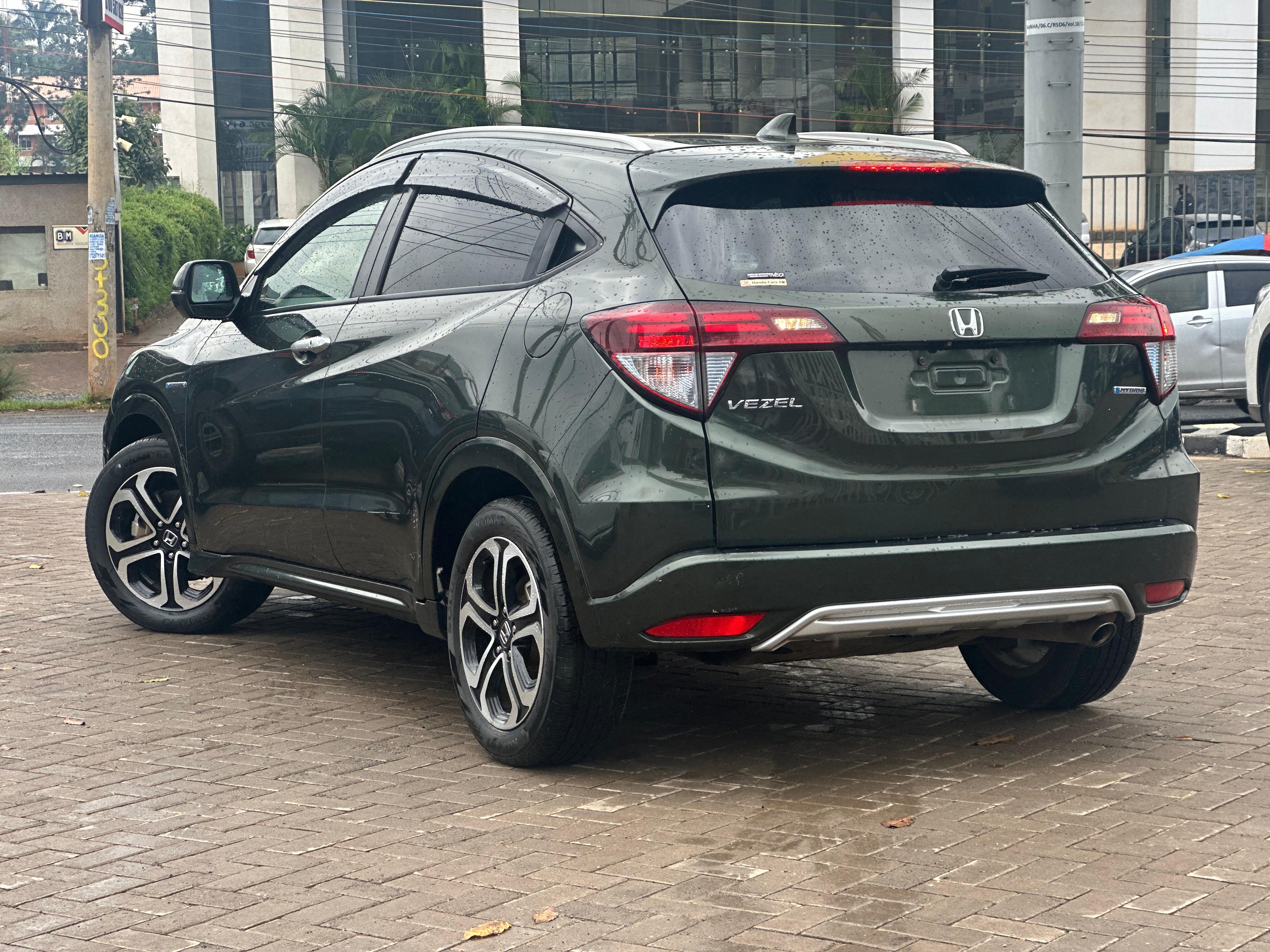 2015 Honda Vezel thumbnail 4
