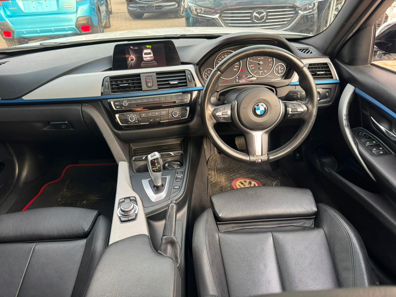 2017 BMW 318i thumbnail 8