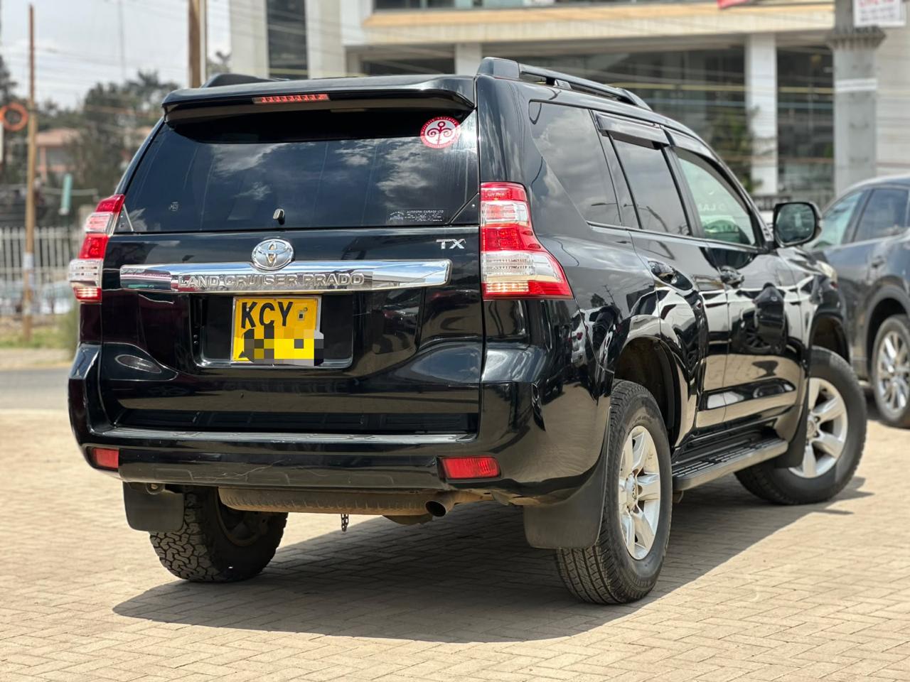 2014 Toyota Landcruiser Prado TX thumbnail 4
