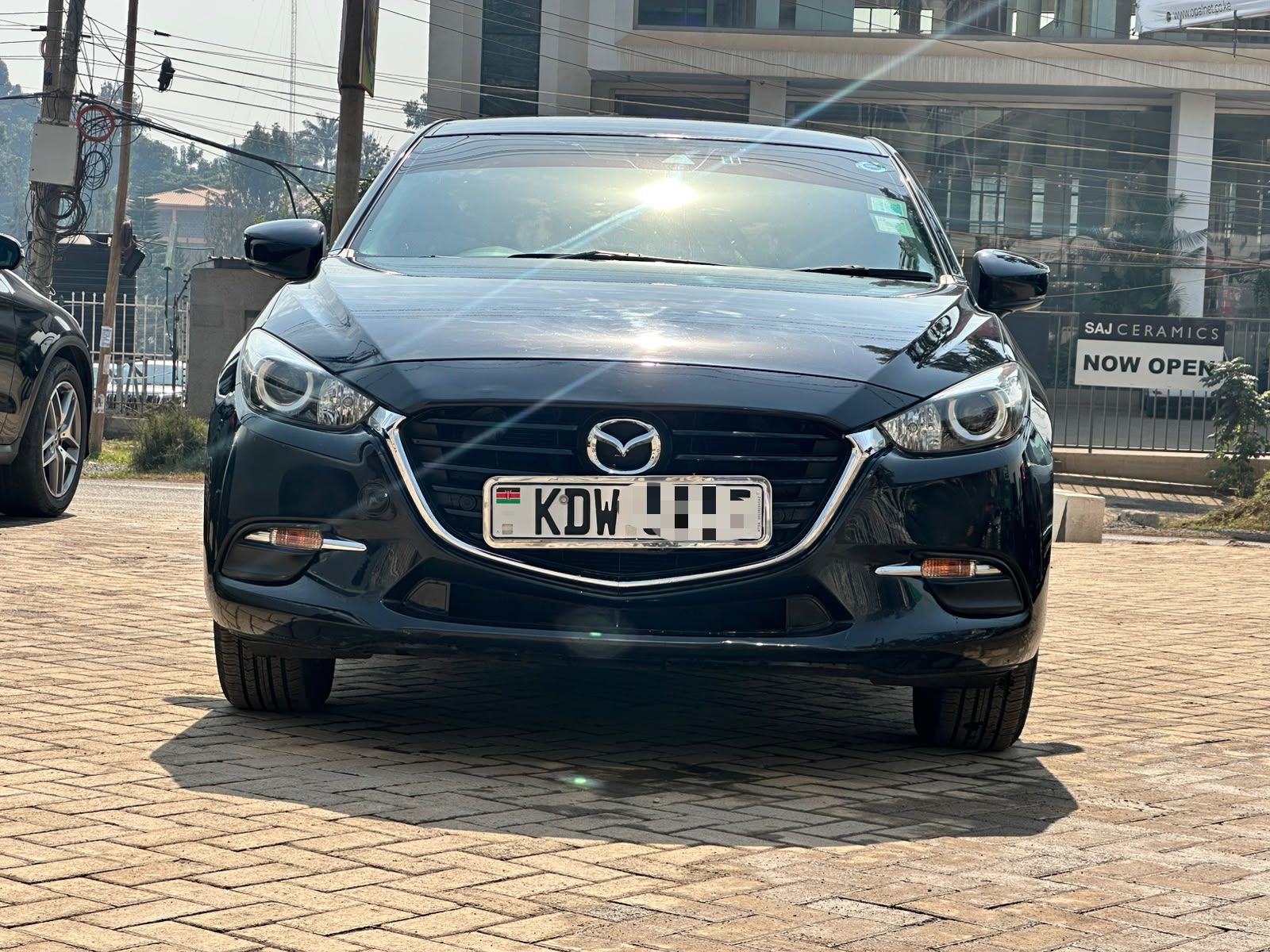 2018 mazda axela thumbnail 2