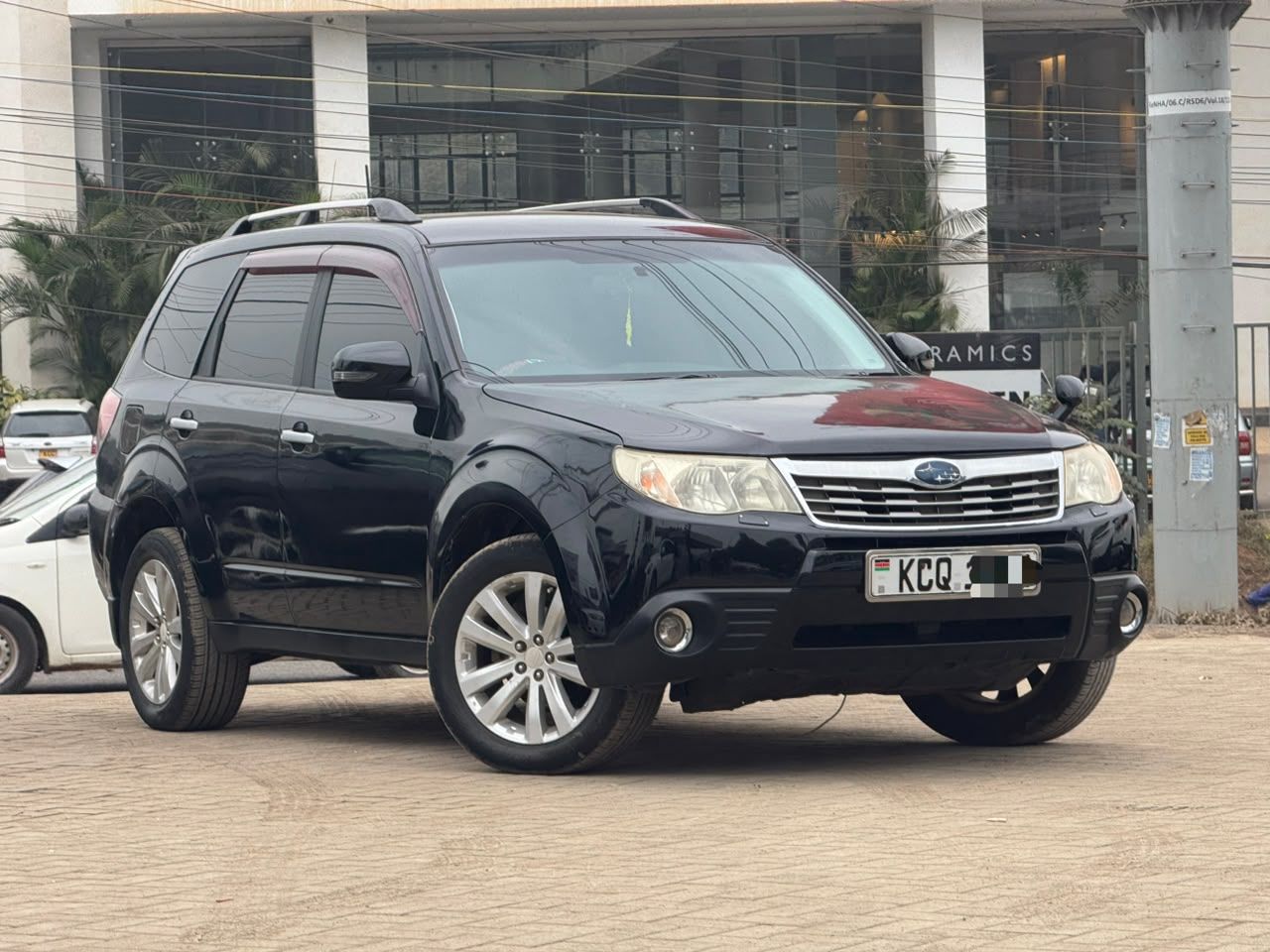 2011 Subaru Forester - view 2