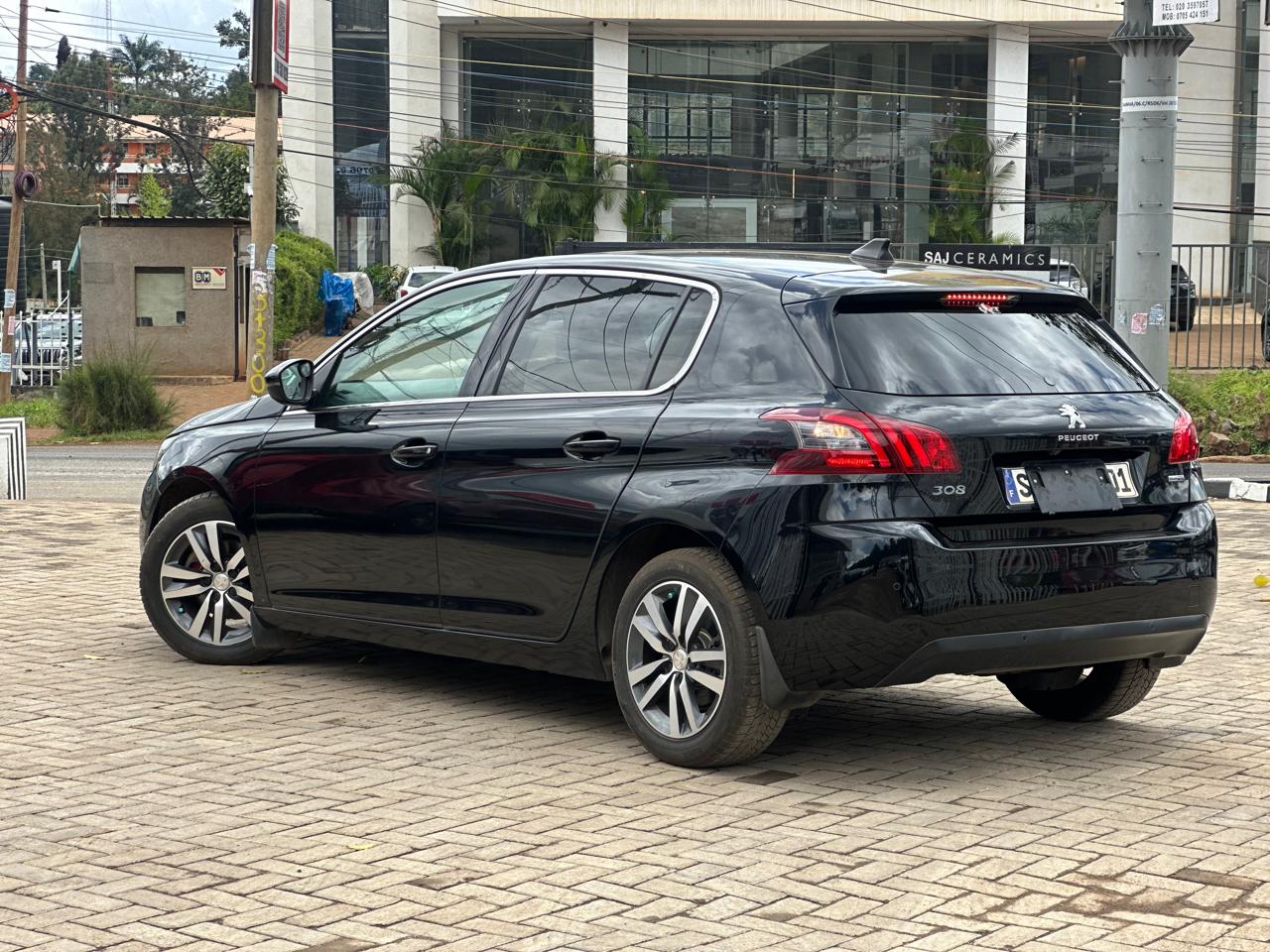 2019 Peugeot 308 thumbnail 4