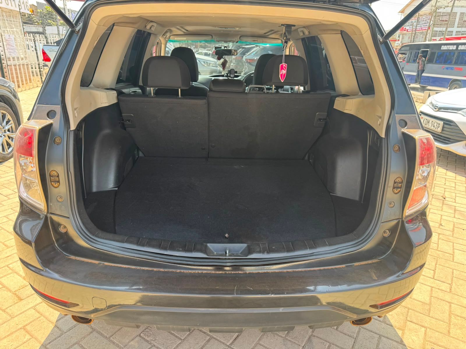 2012 Subaru Forester thumbnail 9