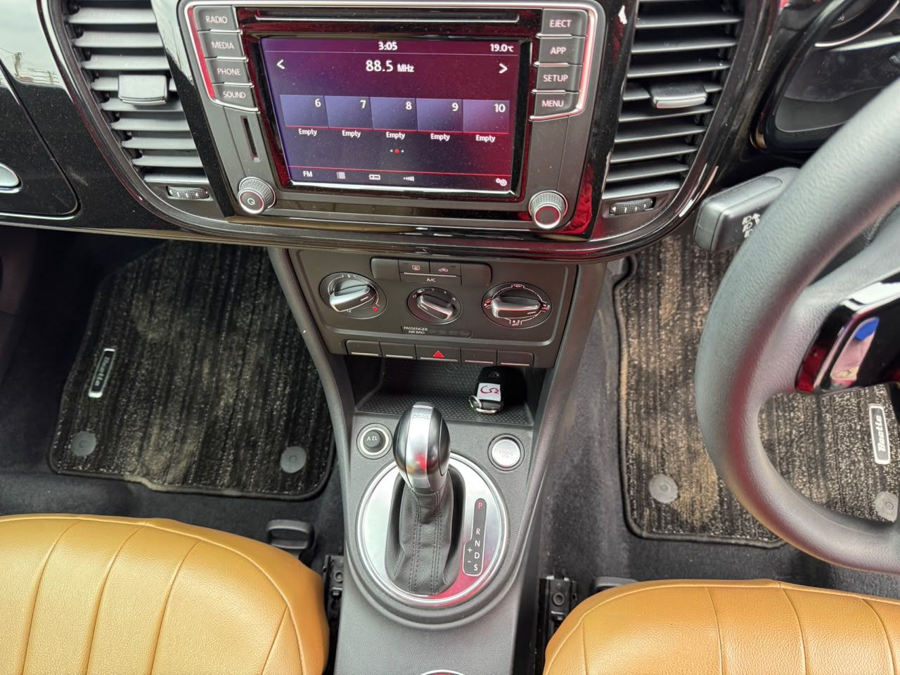 2019 Volkswagen Beetle thumbnail 14