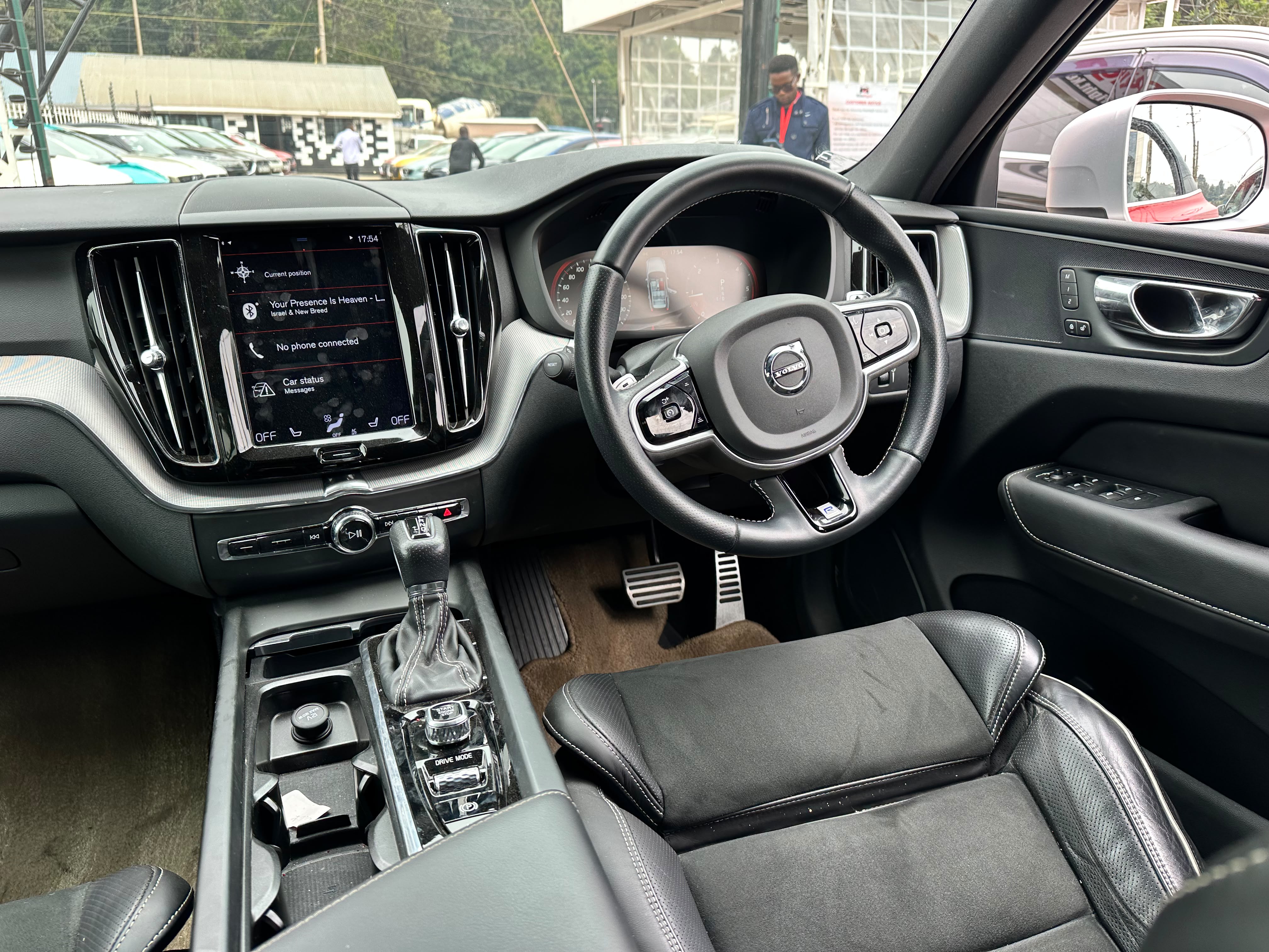 2019 volvo XC60 D4 inscription thumbnail 10