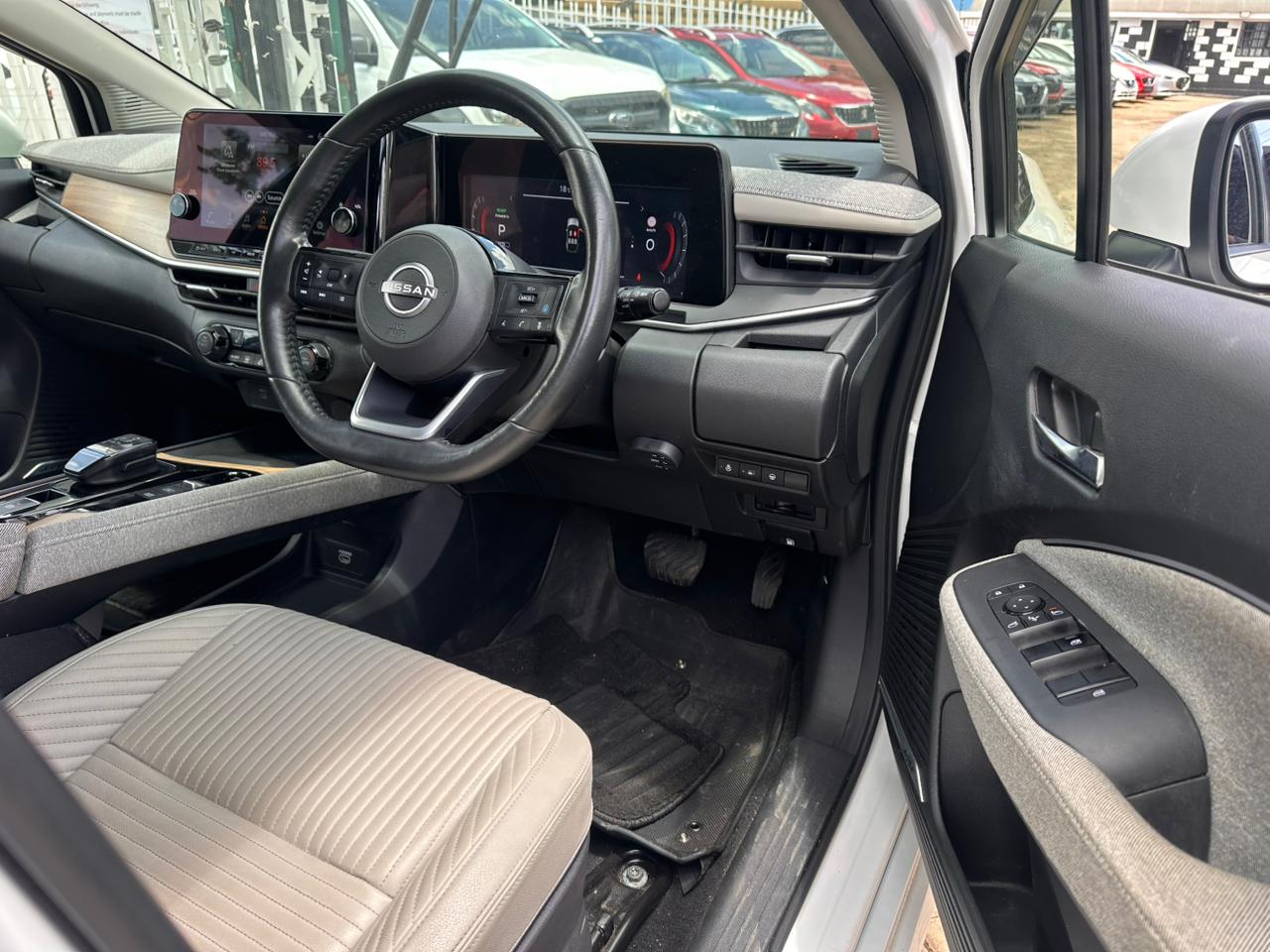 2022 Nissan Note Aura thumbnail 7