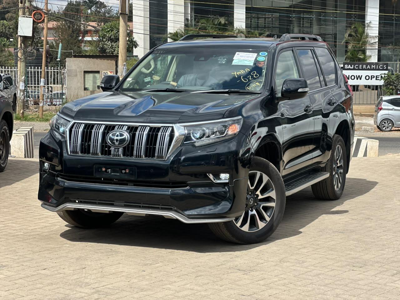 2019 Toyota Landcruiser  TX 