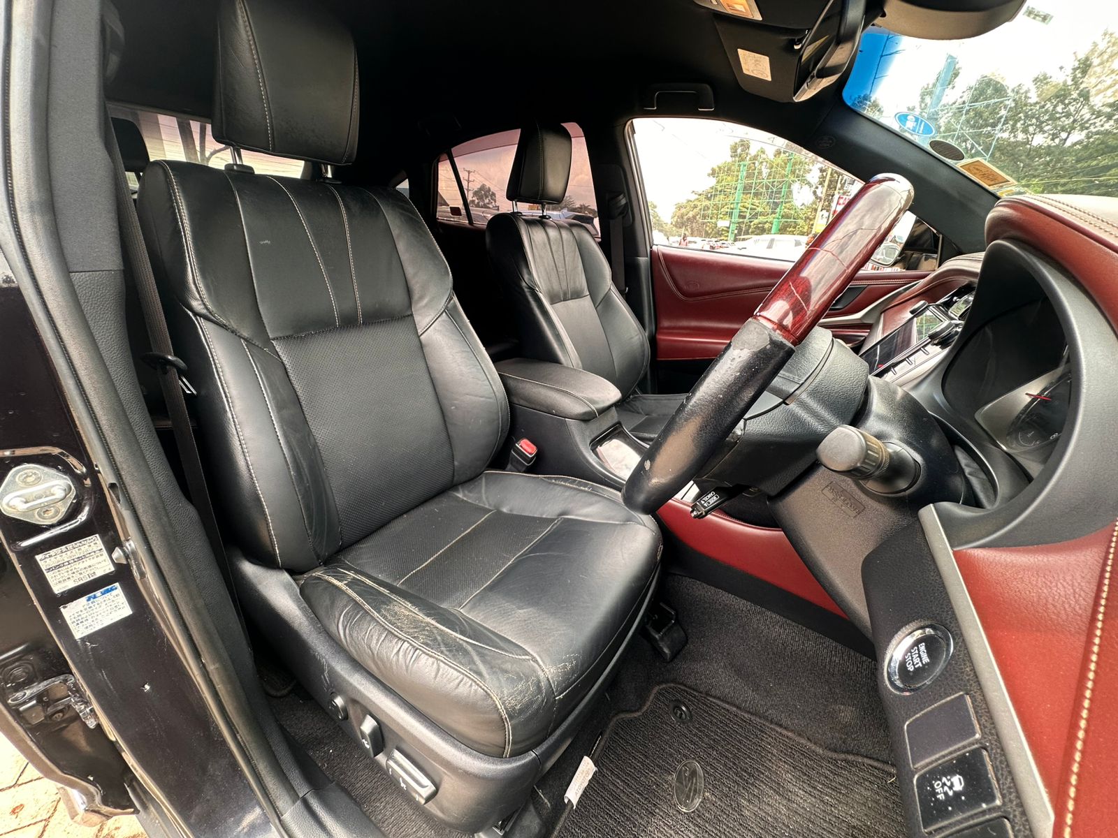 2014 Toyota Harrier thumbnail 8