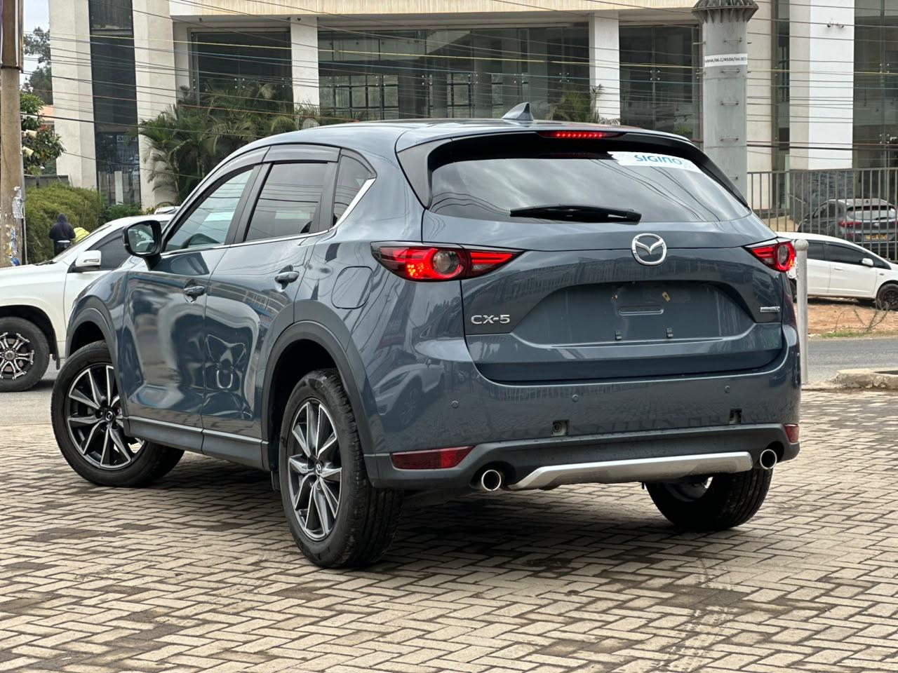 2020 Mazda CX5 XD thumbnail 5