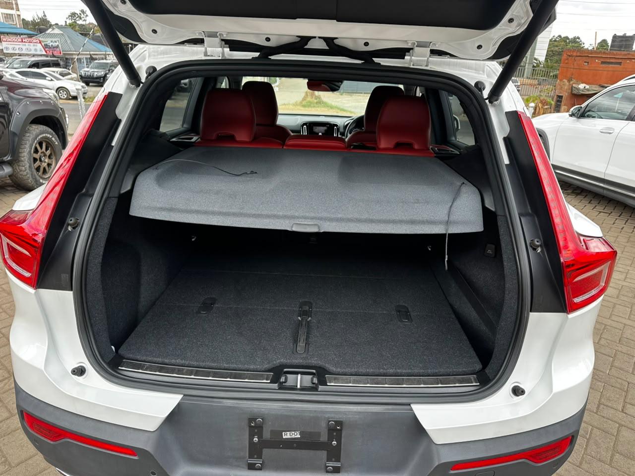2019 Volvo XC40 T4 Inscription thumbnail 12