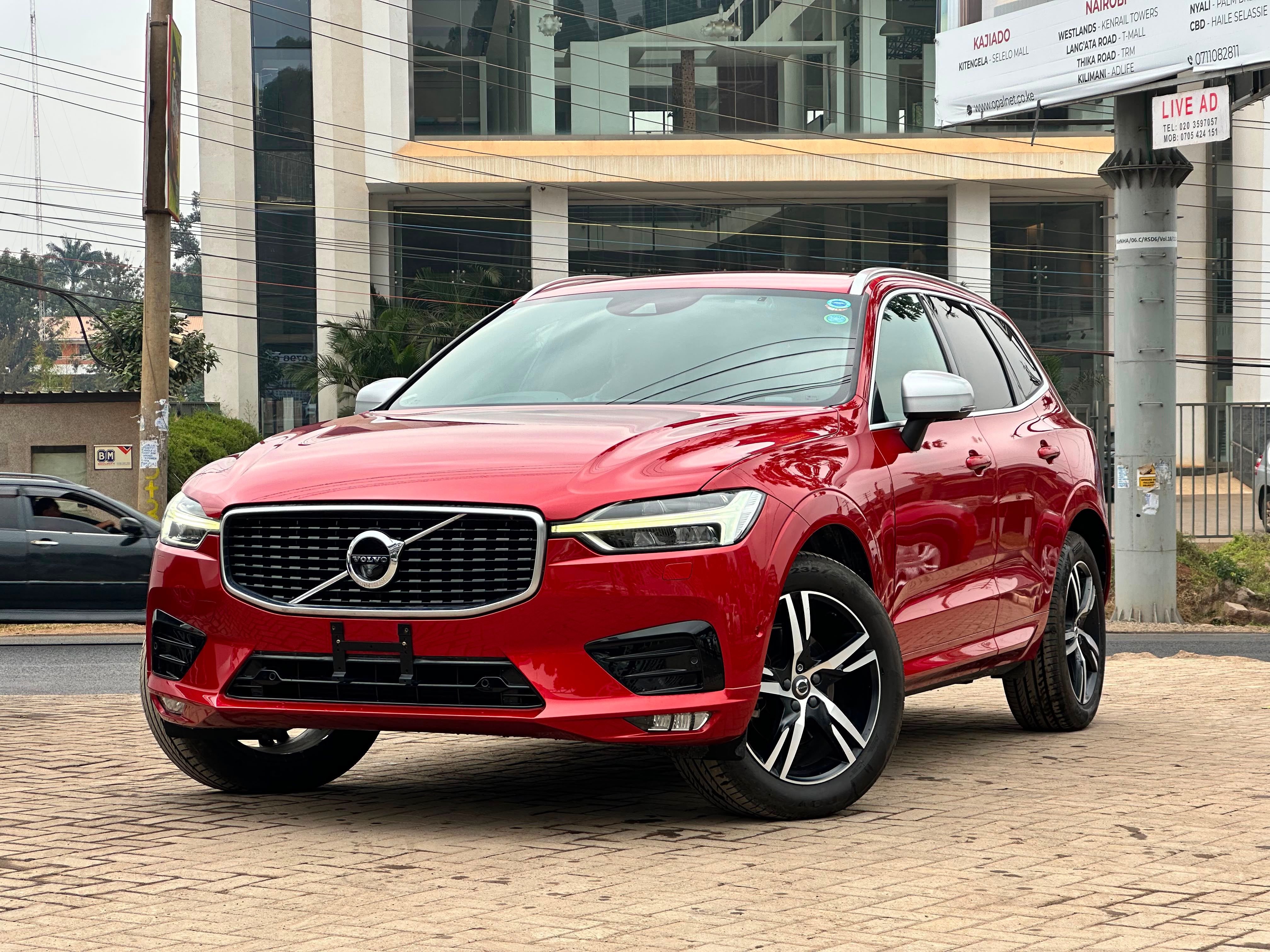 2019 volvo XC60 D4 inscription thumbnail 3
