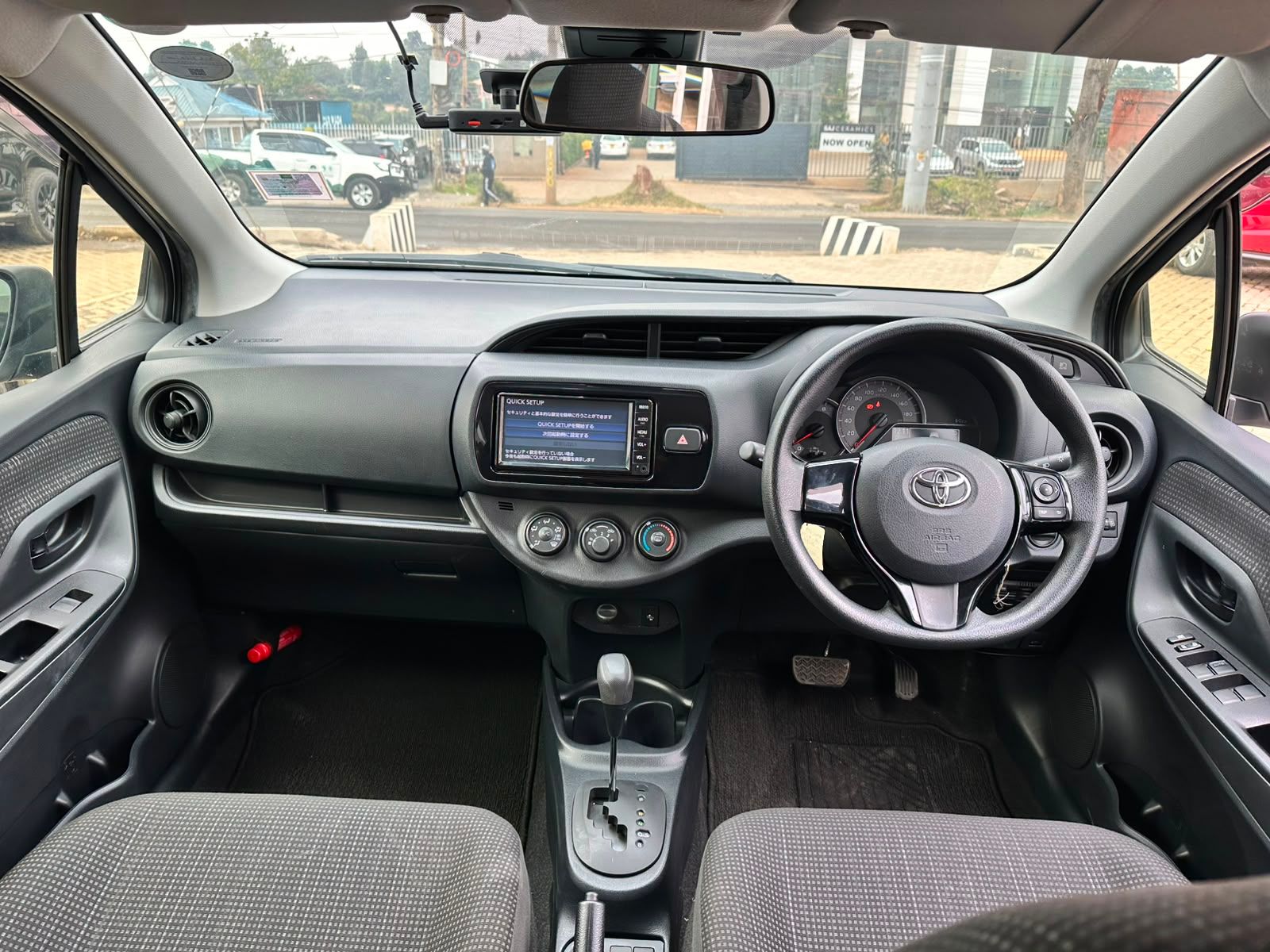 2019 Toyota vitz thumbnail 9