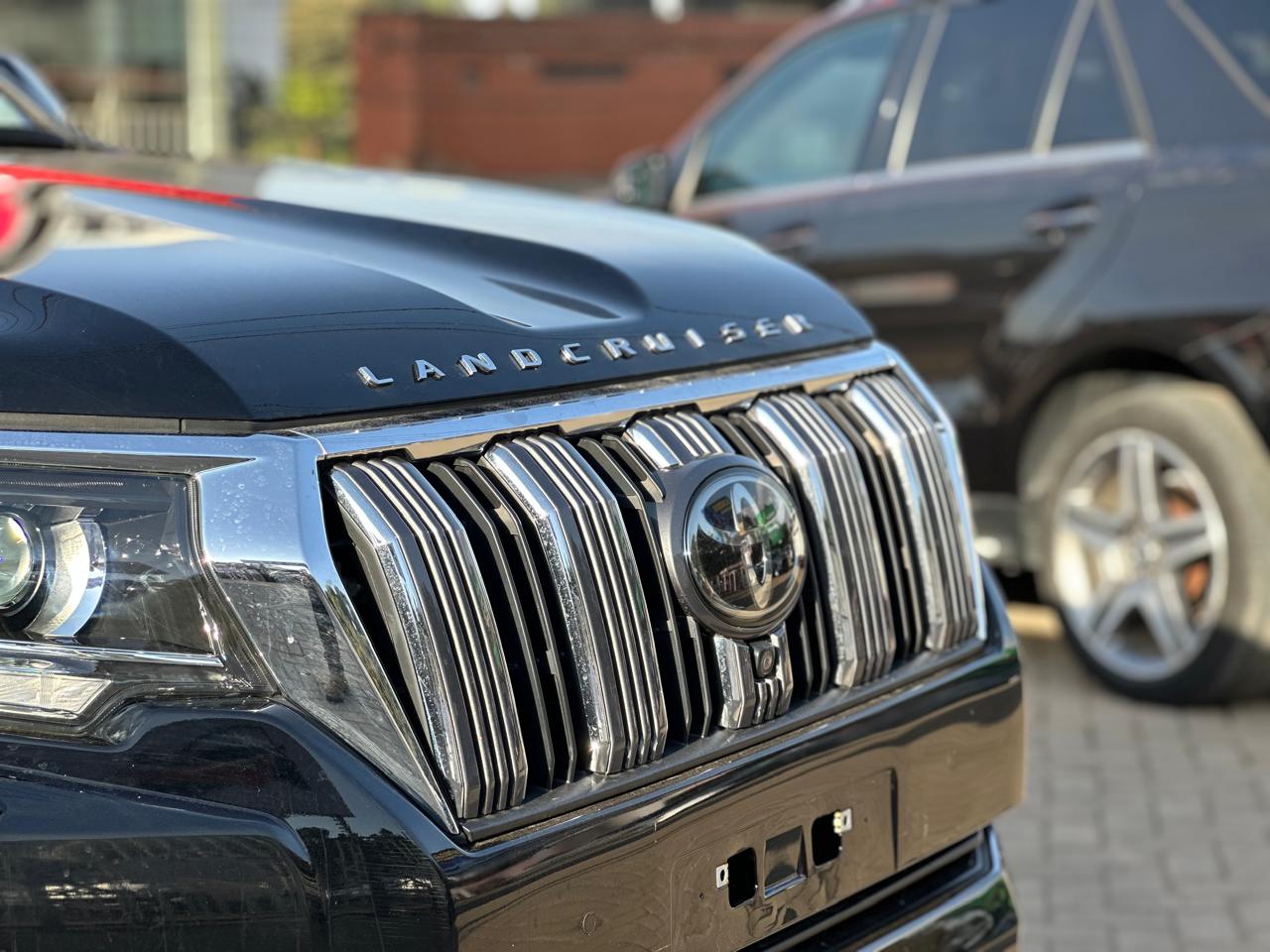 2021 Toyota Land Cruiser Prado TXL thumbnail 7