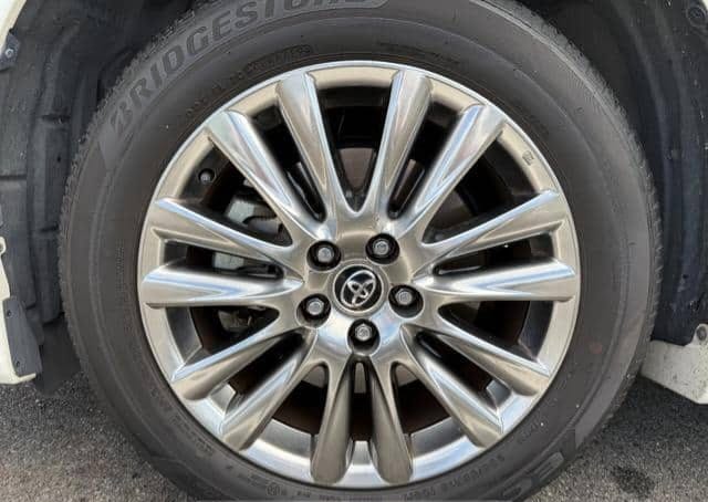 2019 Toyota Harrier thumbnail 6