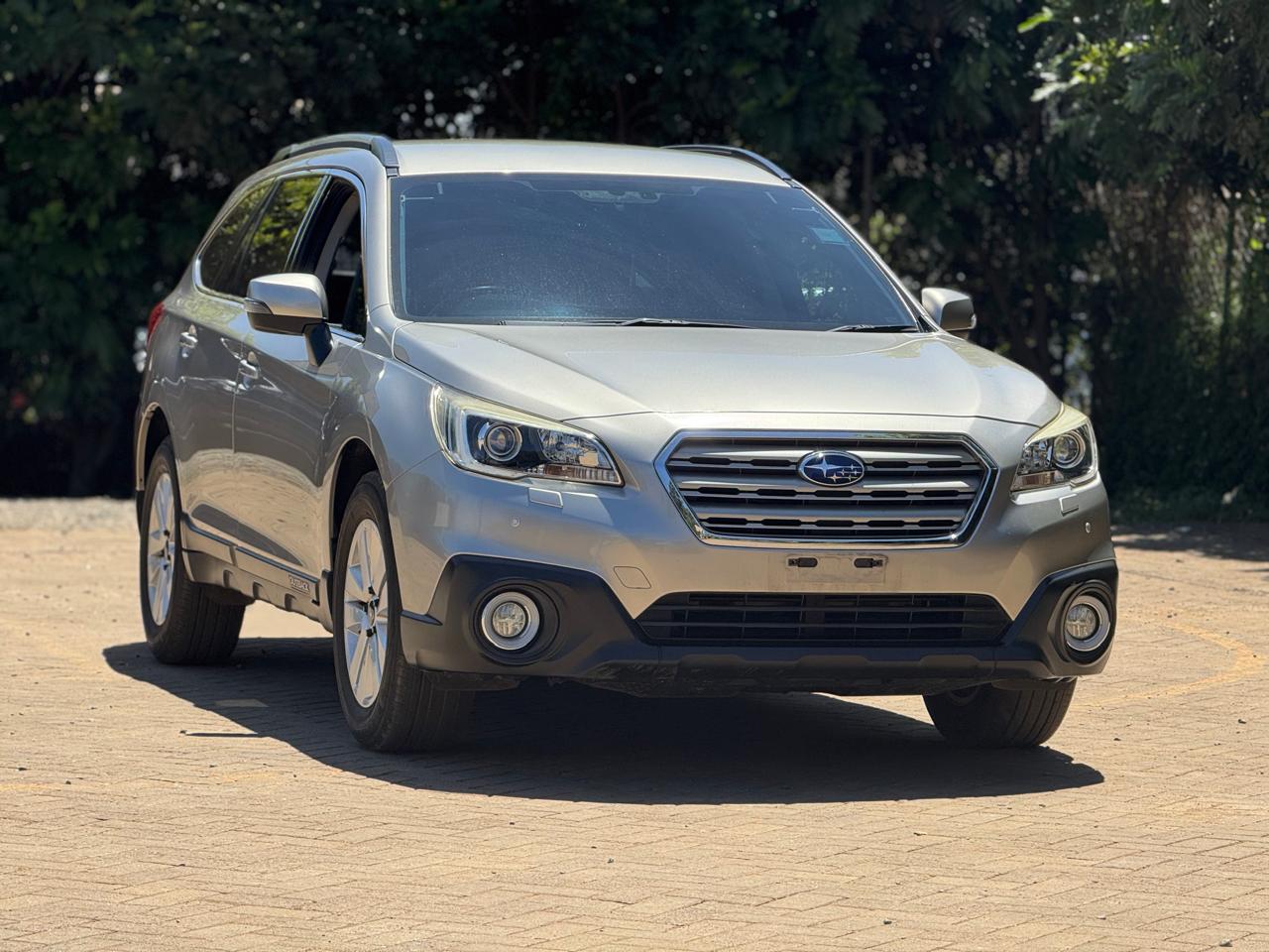 2016 Subaru Outback thumbnail 6