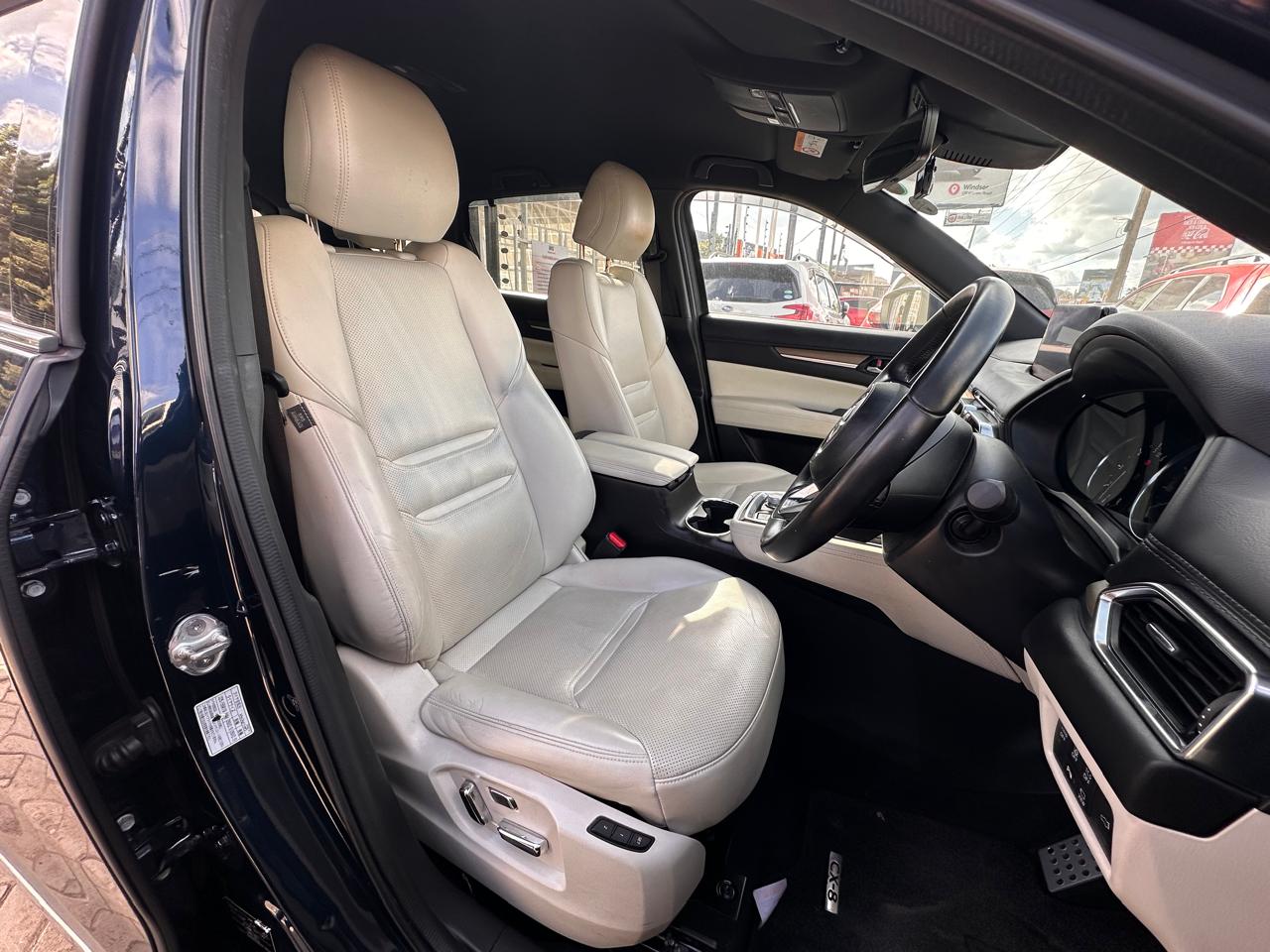 2020 Mazda CX8 thumbnail 7