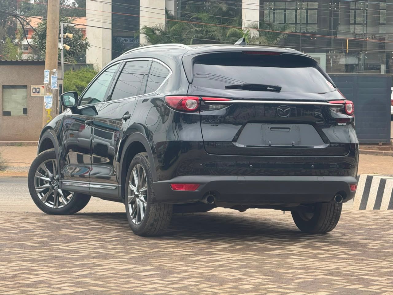 2020 Mazda CX8 thumbnail 4