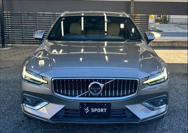 2019 Volvo V60 T5 thumbnail 5