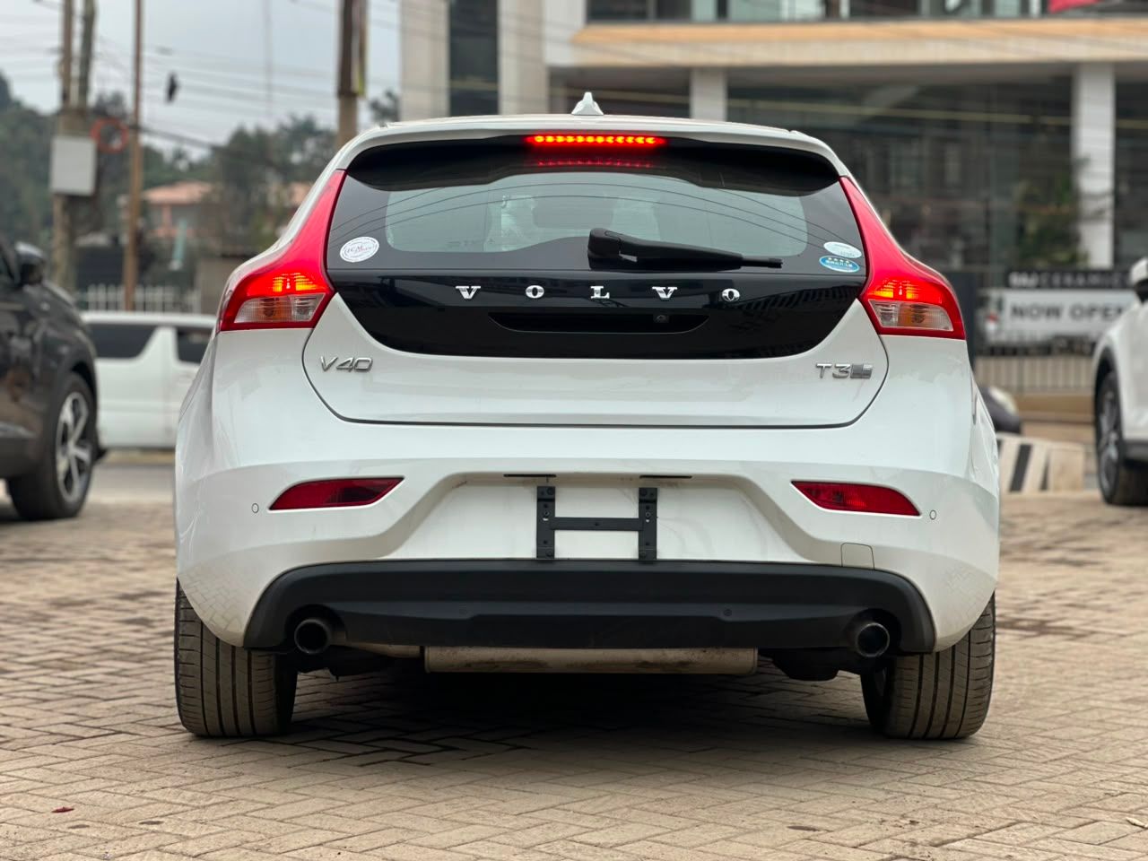 2019 Volvo V40 T3 Cross Country  thumbnail 6