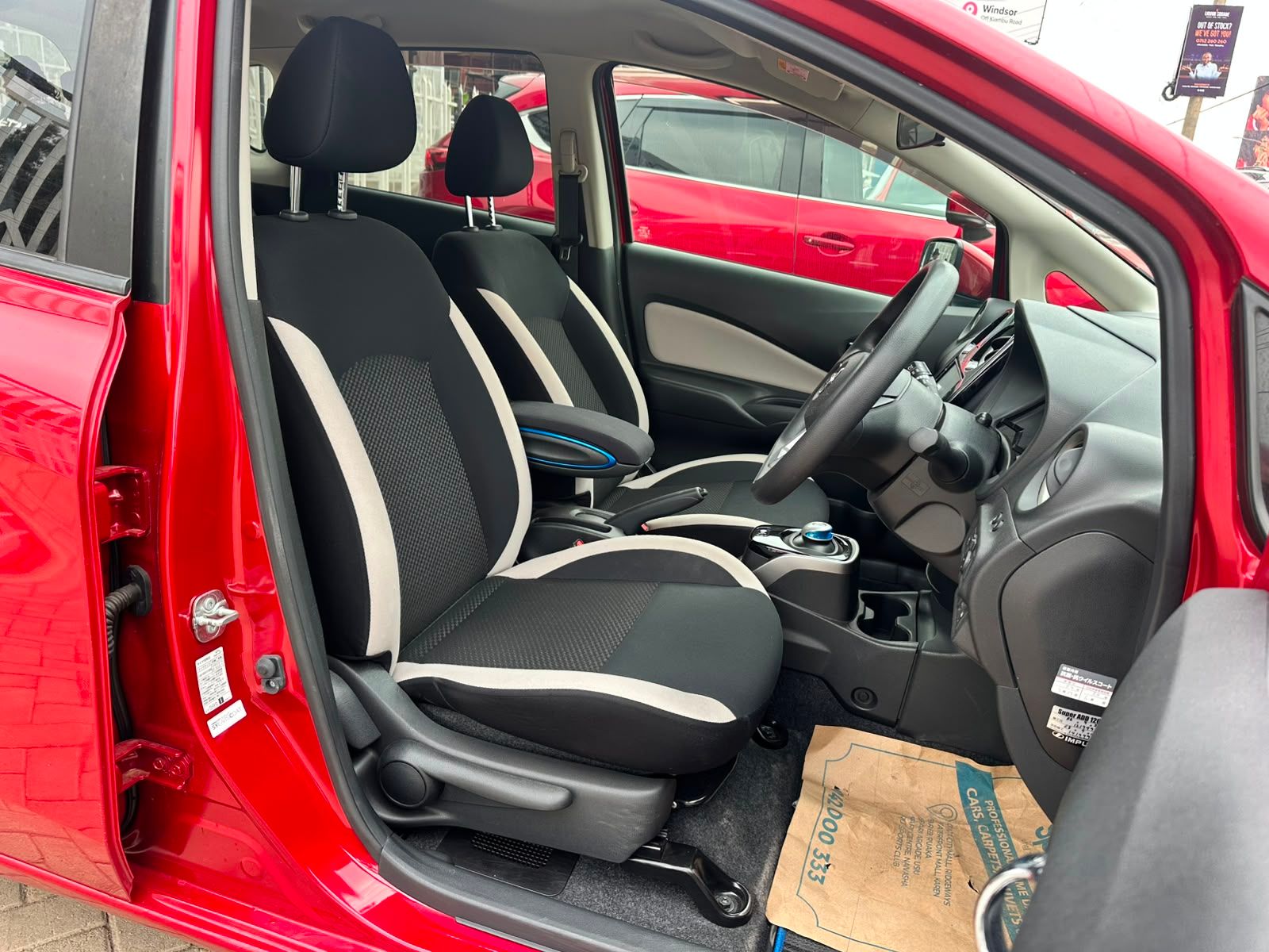 2019 Nissan Note E-power thumbnail 6
