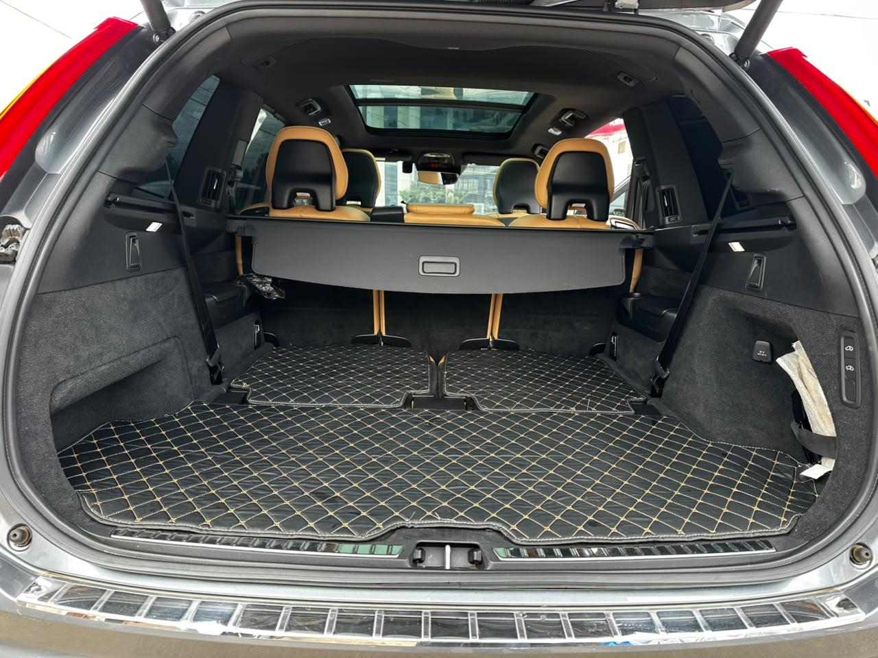 2019 Volvo XC90 D5 INSCRIPTION thumbnail 11