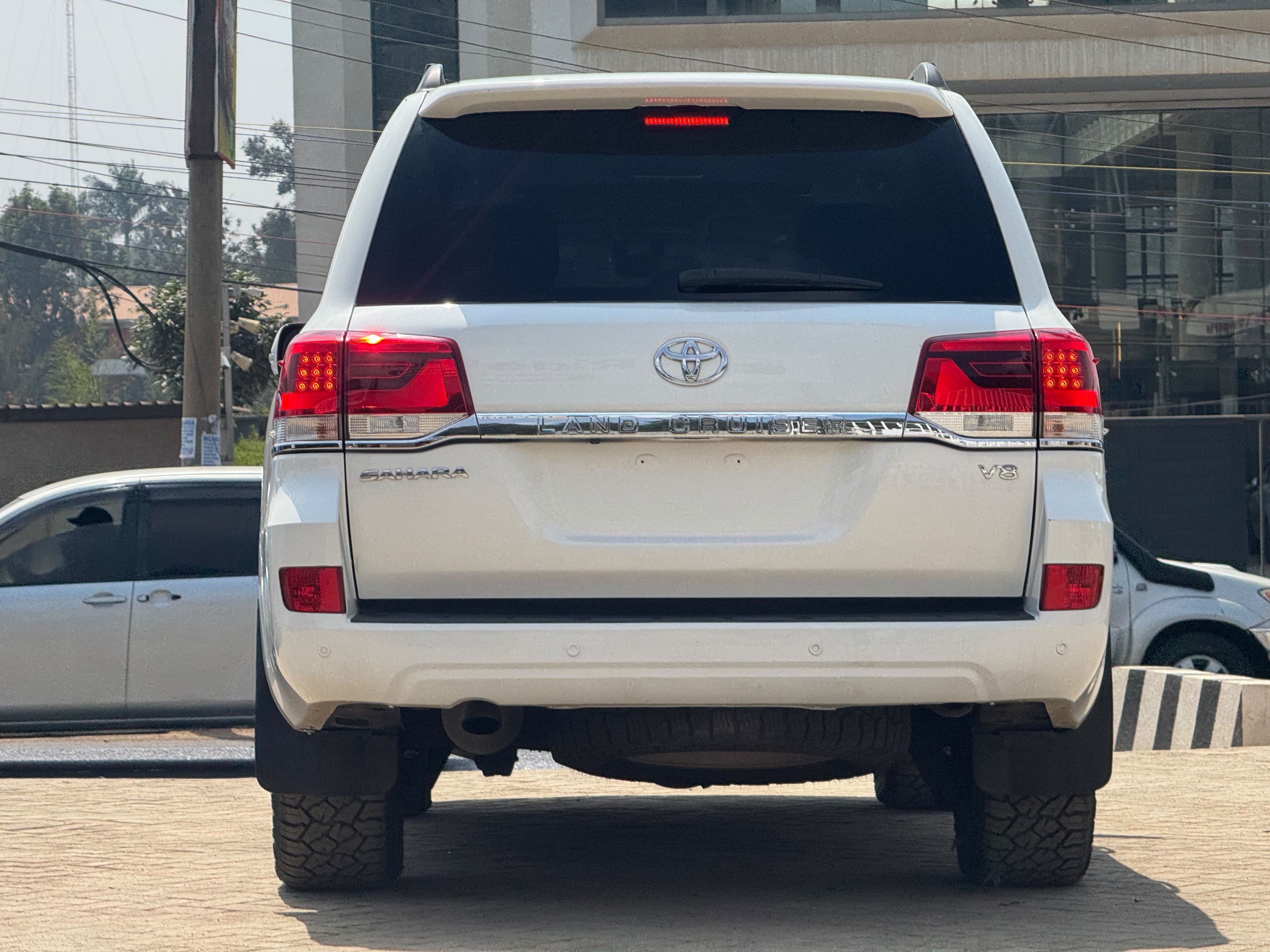 2018 Toyota landcruiser V8  thumbnail 6