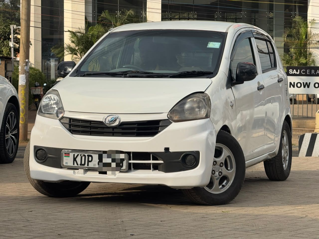 2016 Daihatsu Mira - view 2