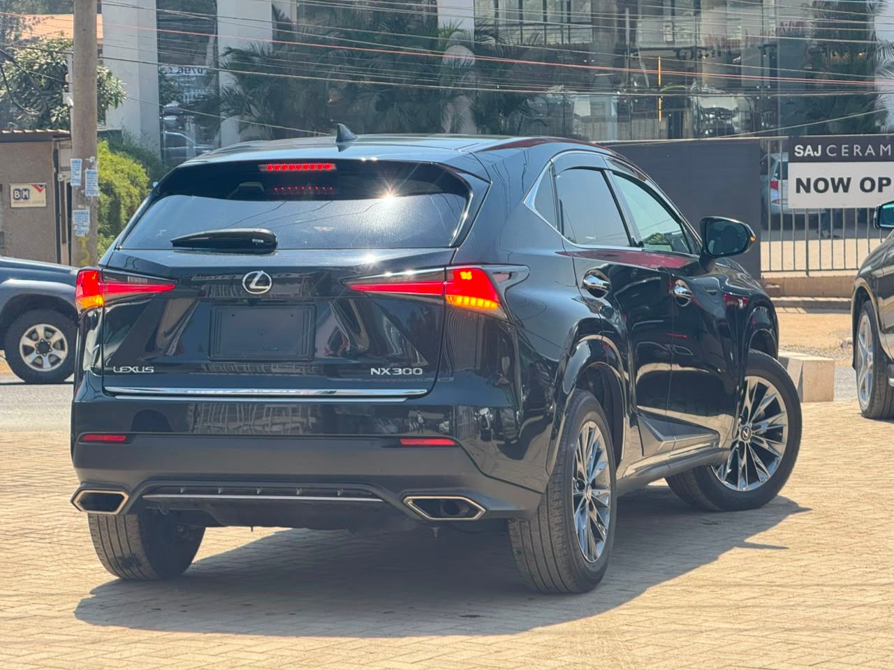 2020 Lexus Nx300 Fsport thumbnail 5