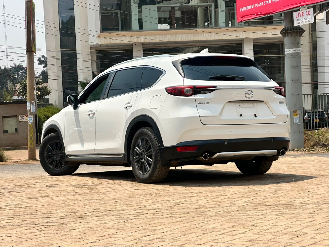 2018 Mazda CX8 thumbnail 4