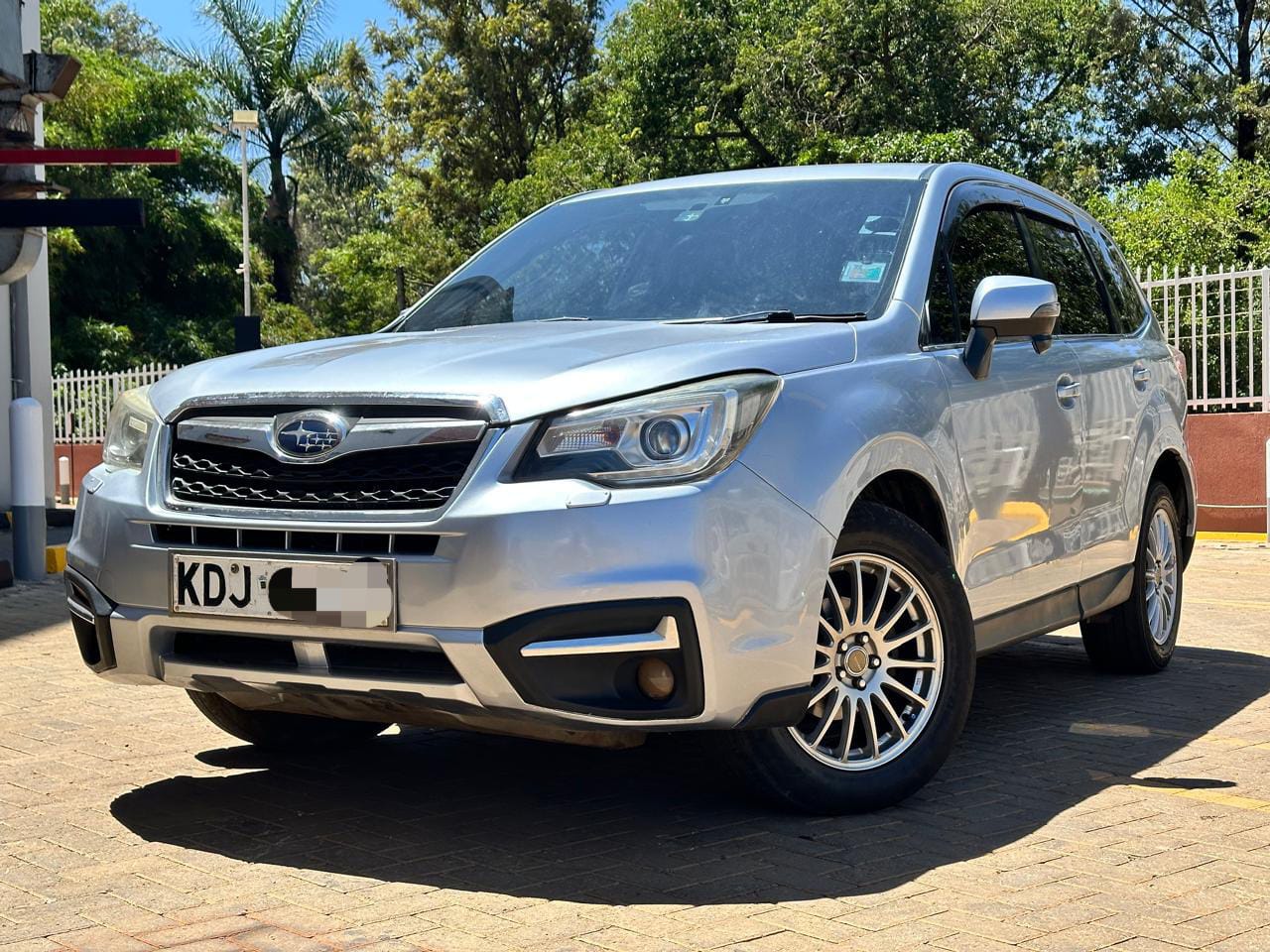 2015 Subaru Forester - view 2