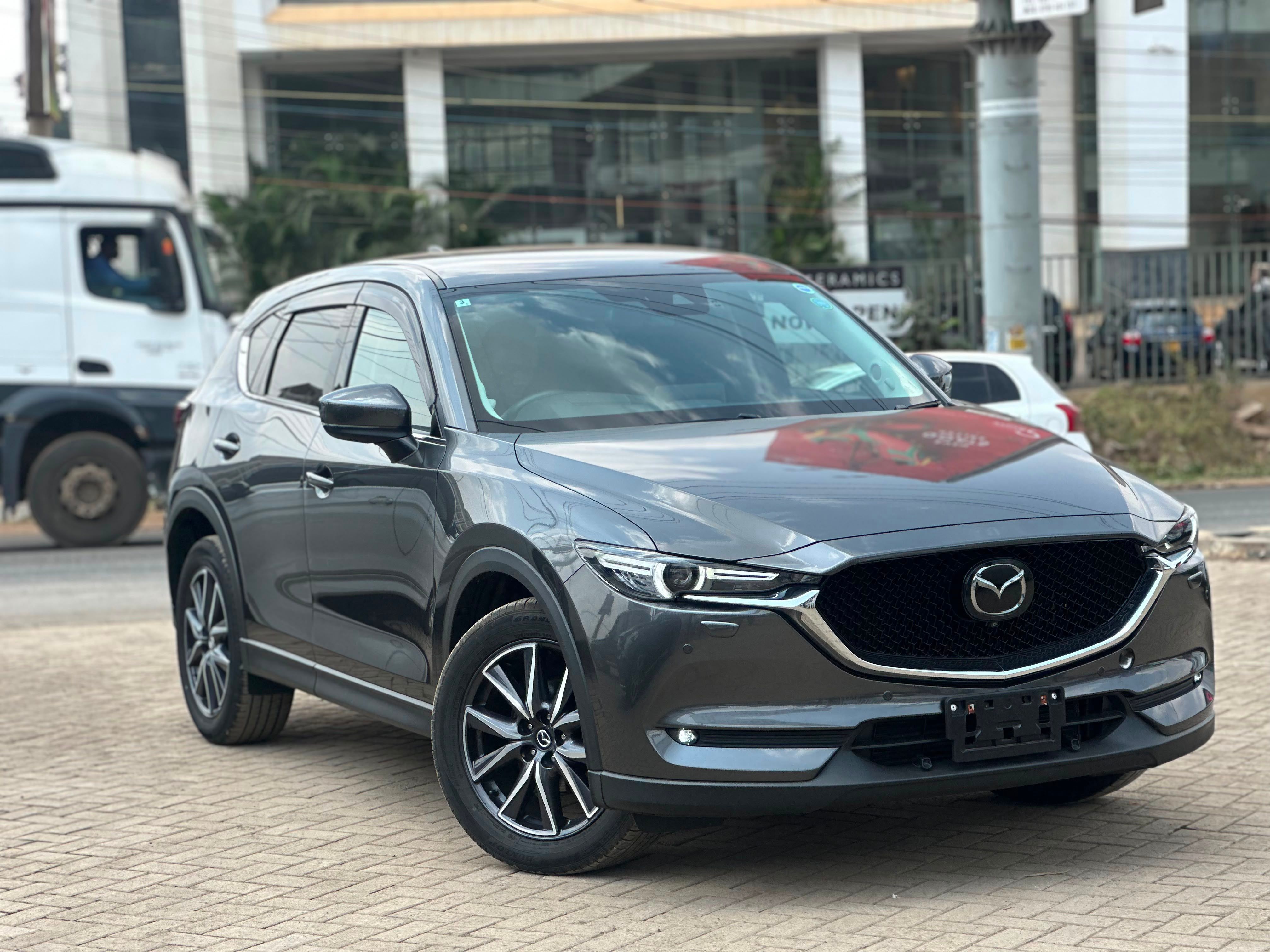 2020 Mazda CX5 - view 2