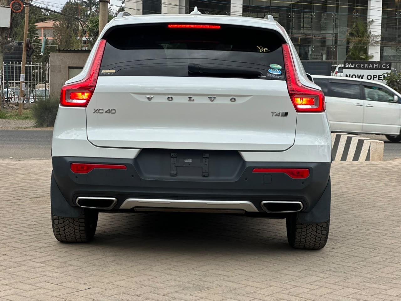 2019 Volvo XC40 T4 Inscription thumbnail 6