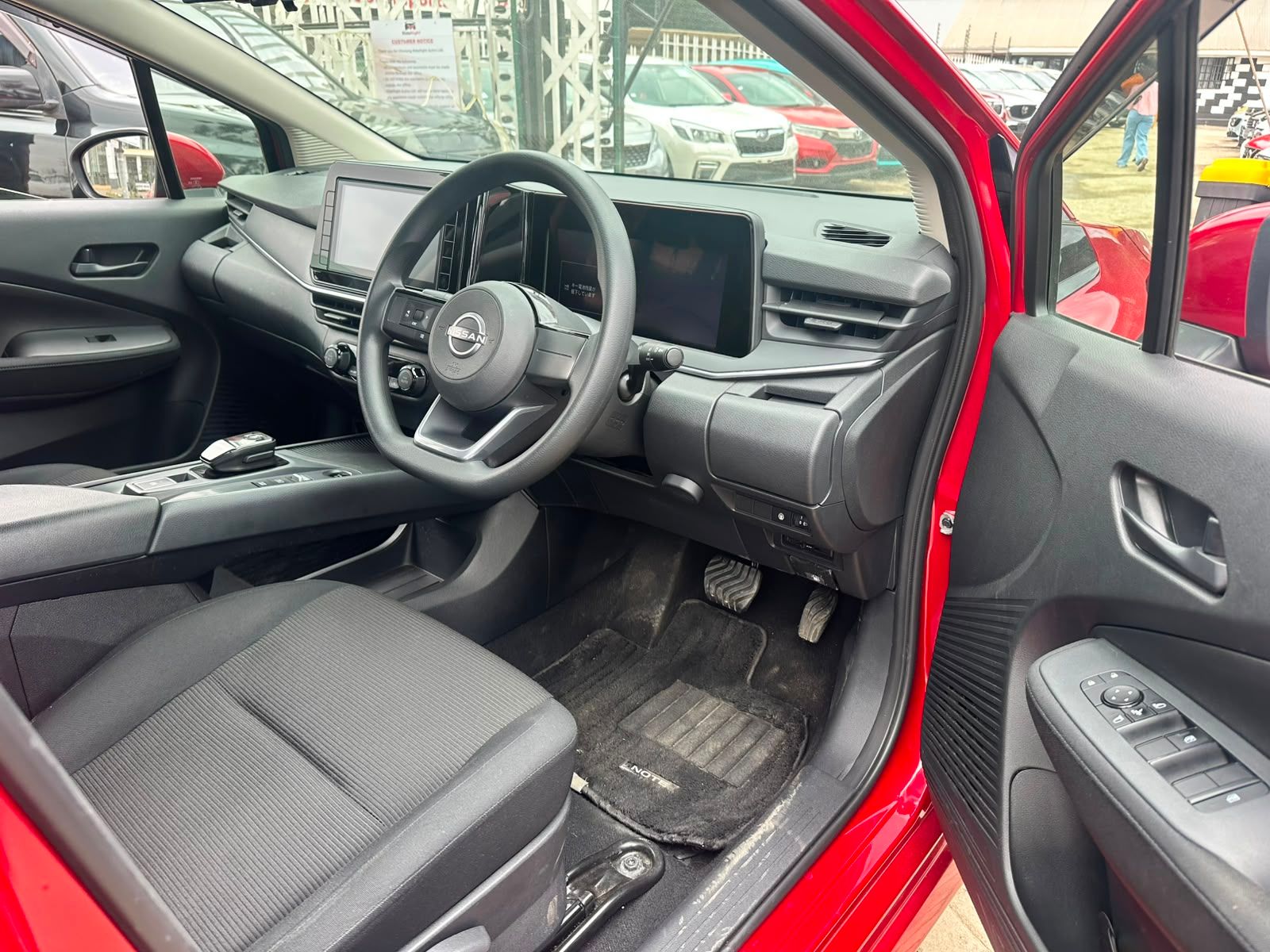 2021 Nissan Note e-POWER (E13) thumbnail 6