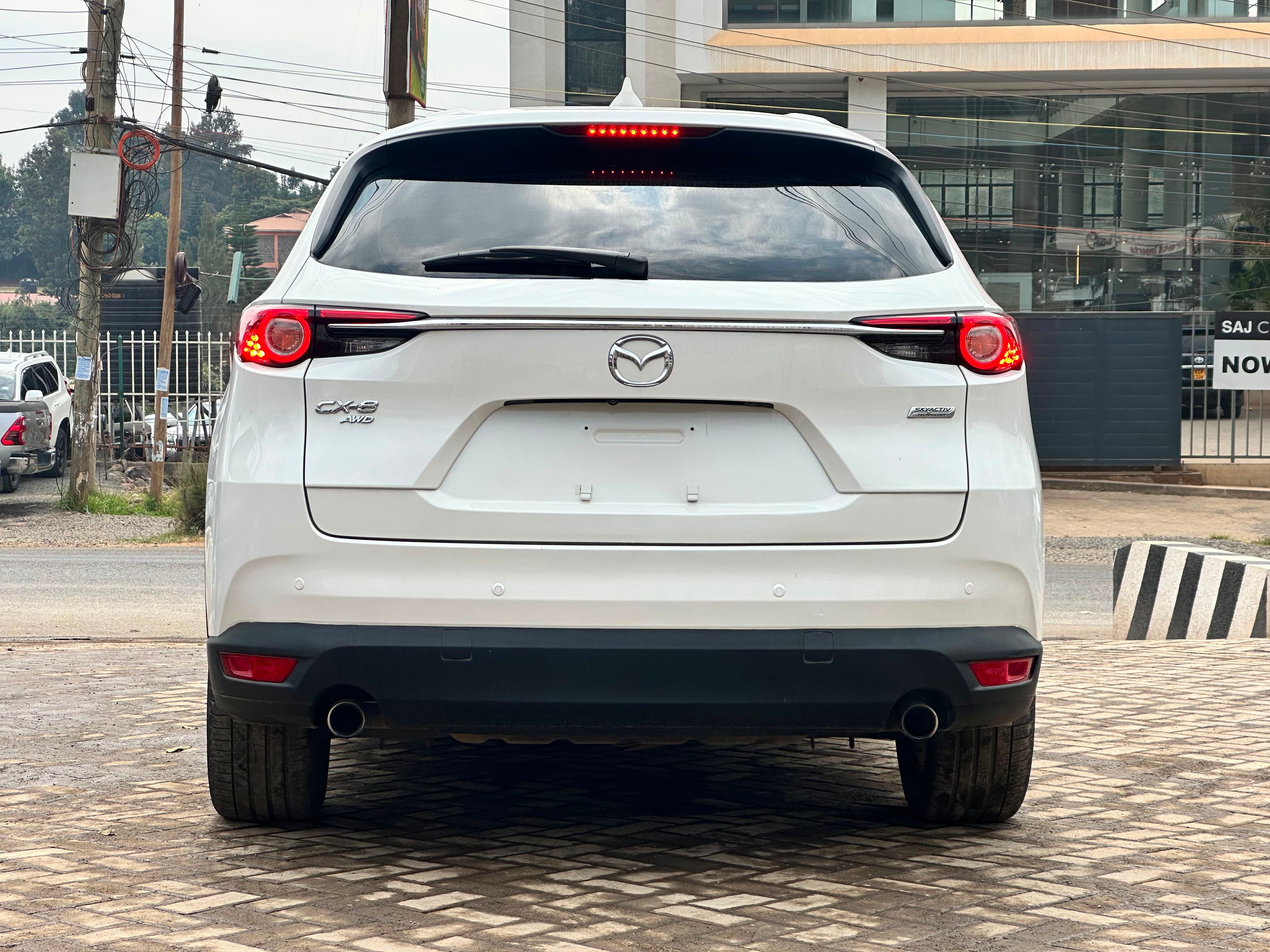 2019 Mazda CX8 AWD thumbnail 6