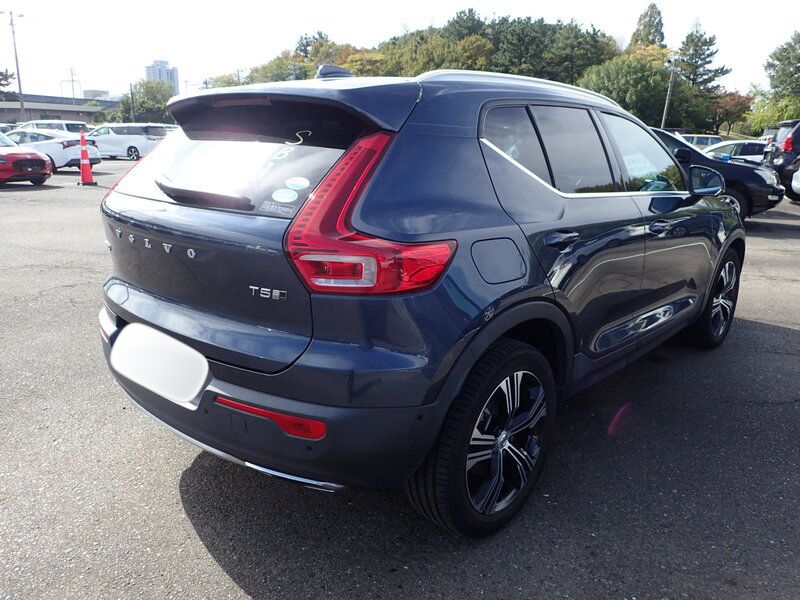 2019 Volvo XC40 T5 thumbnail 5