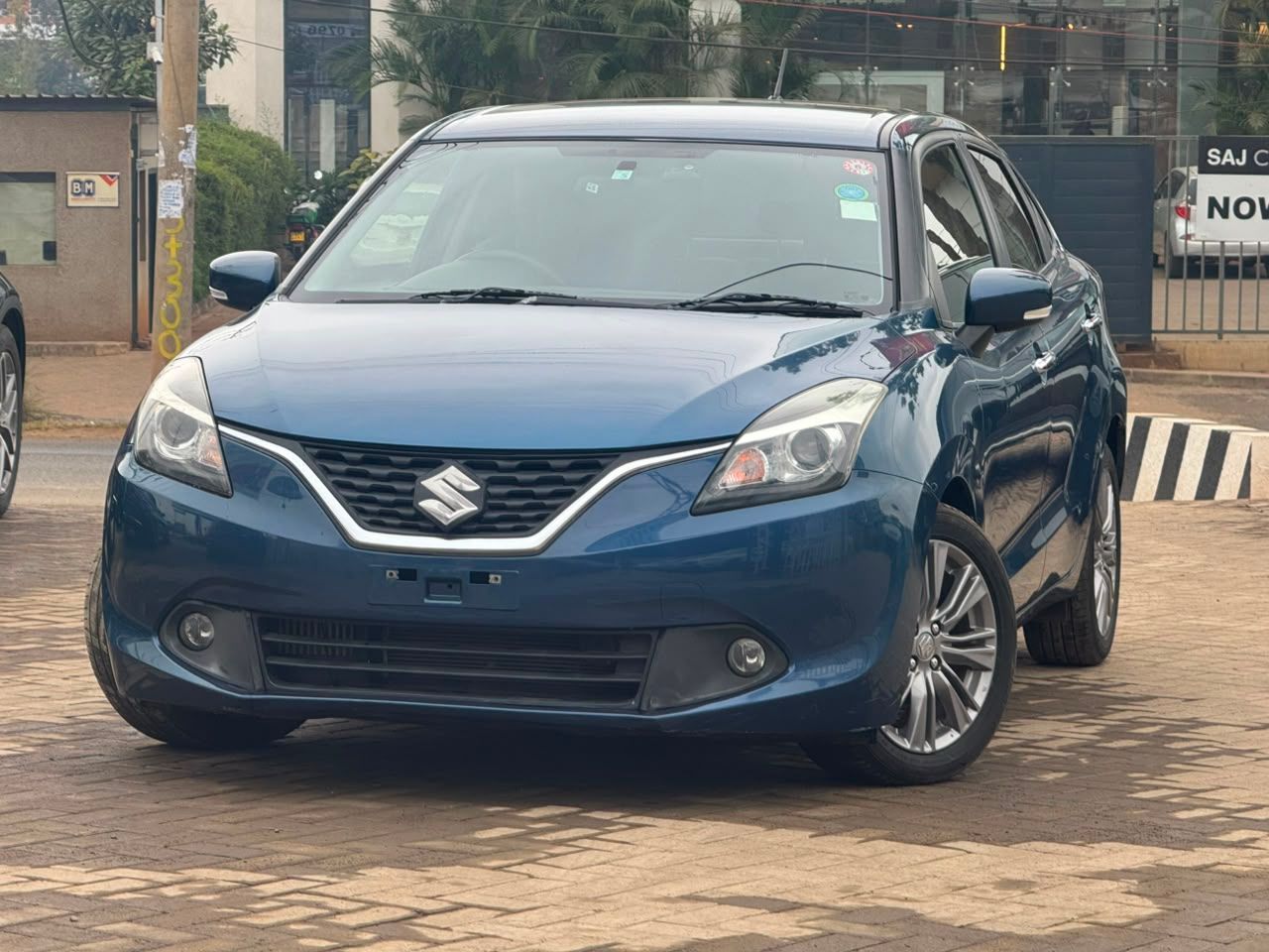 2018 suzuki baleno thumbnail 3