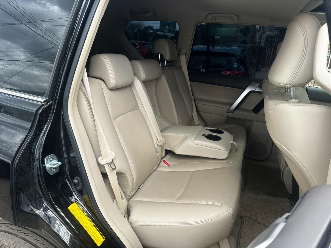 2019 Toyota Landcruiser  TX  thumbnail 10