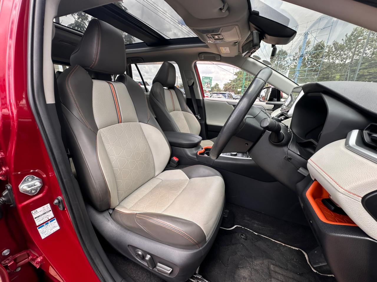 2019 Toyota RAV4 thumbnail 9