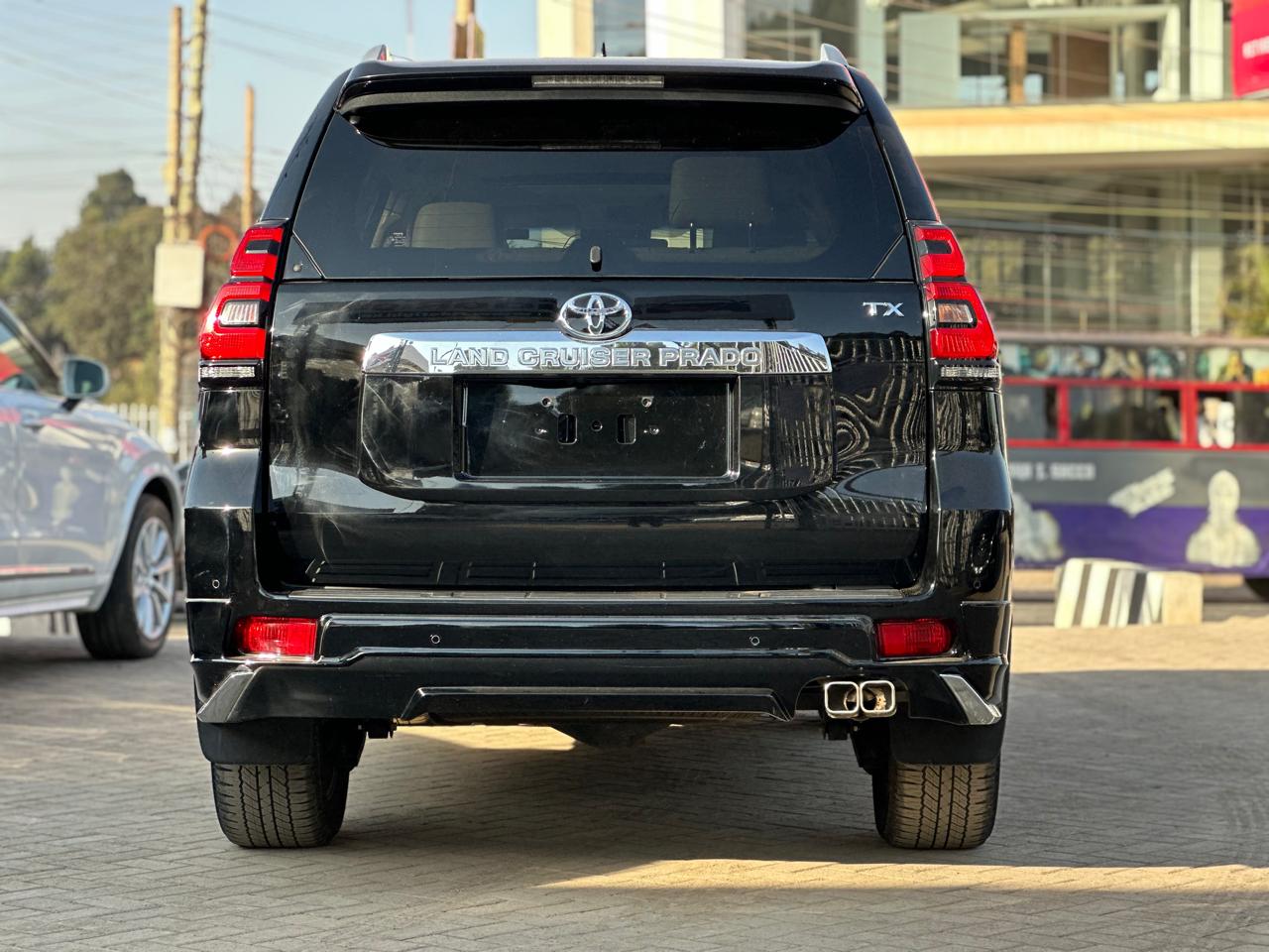 2021 Toyota Land Cruiser Prado TXL thumbnail 6