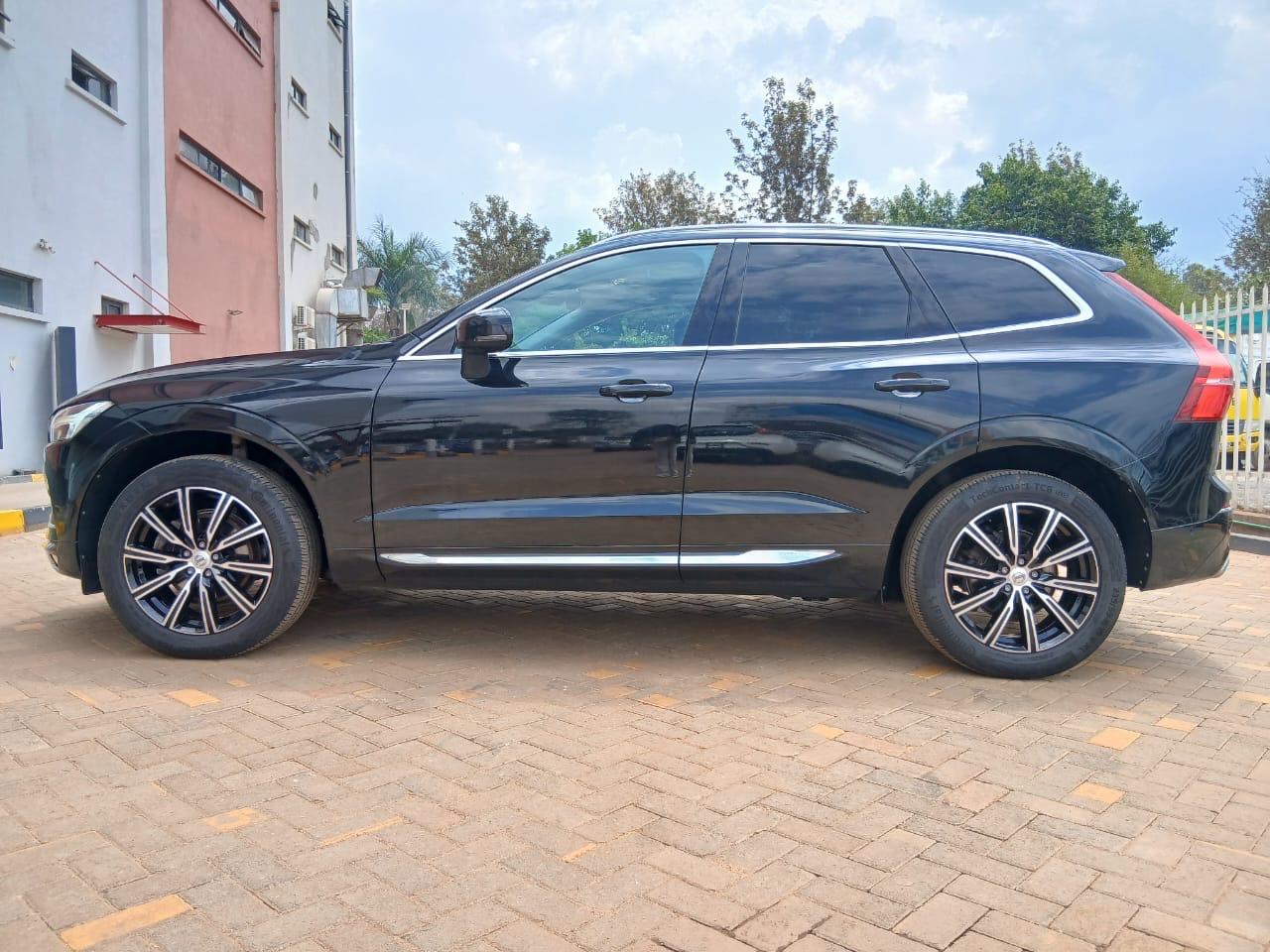 2018 Volvo XC60 D4 Inscription thumbnail 7